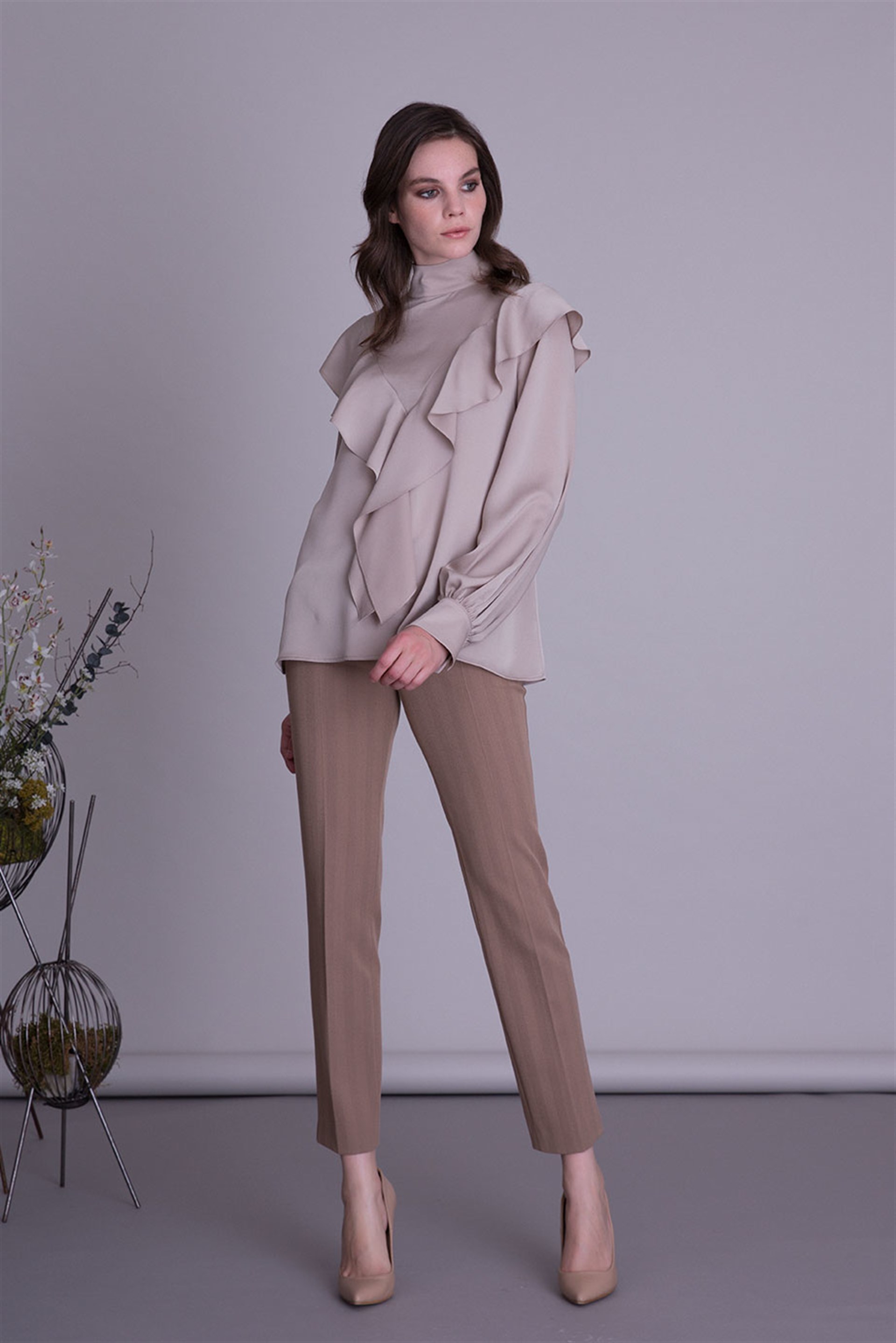 Pile Leg Beige Fabric Trousers