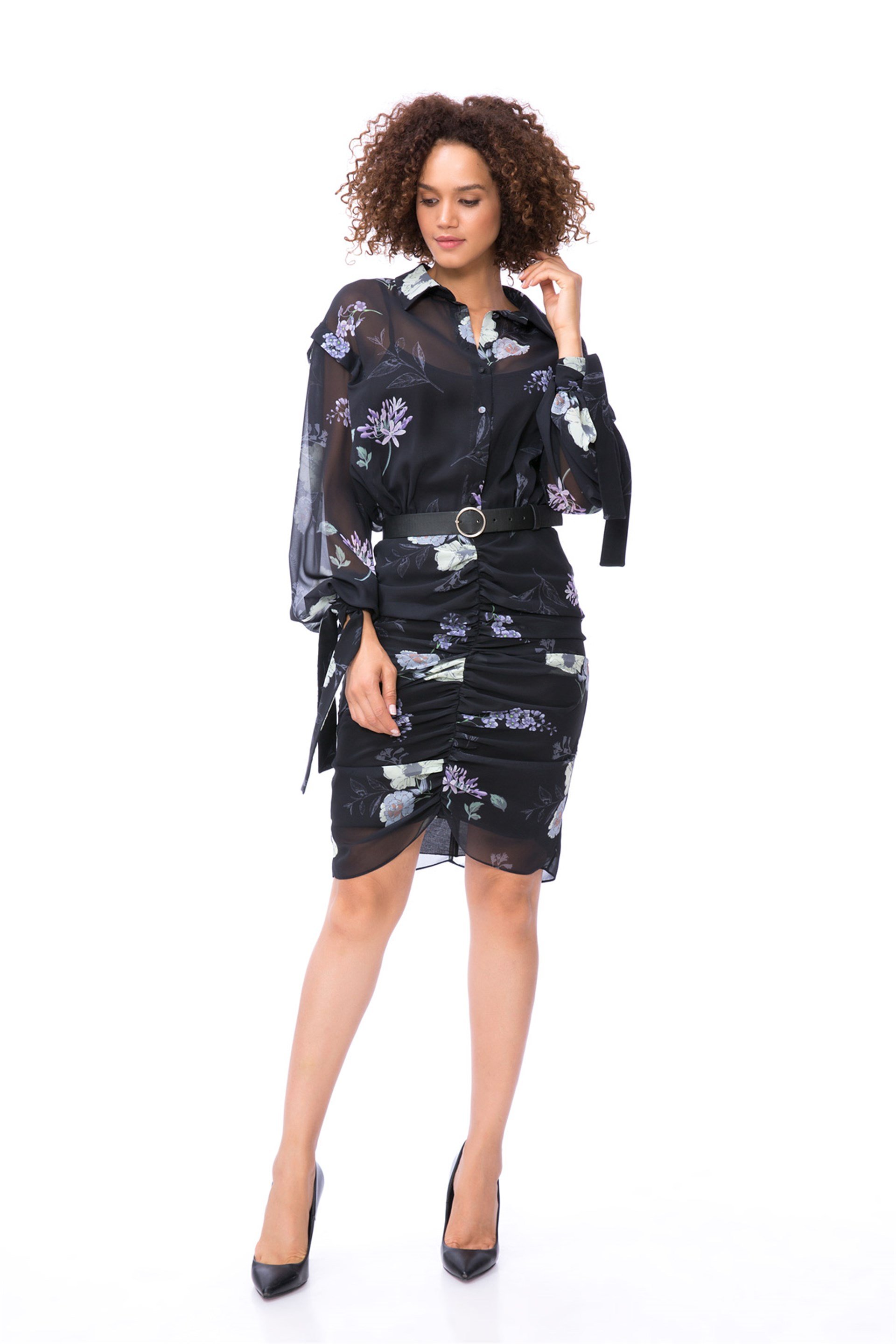 Büzgü Detaylı Kemerli  Şifon Elbise