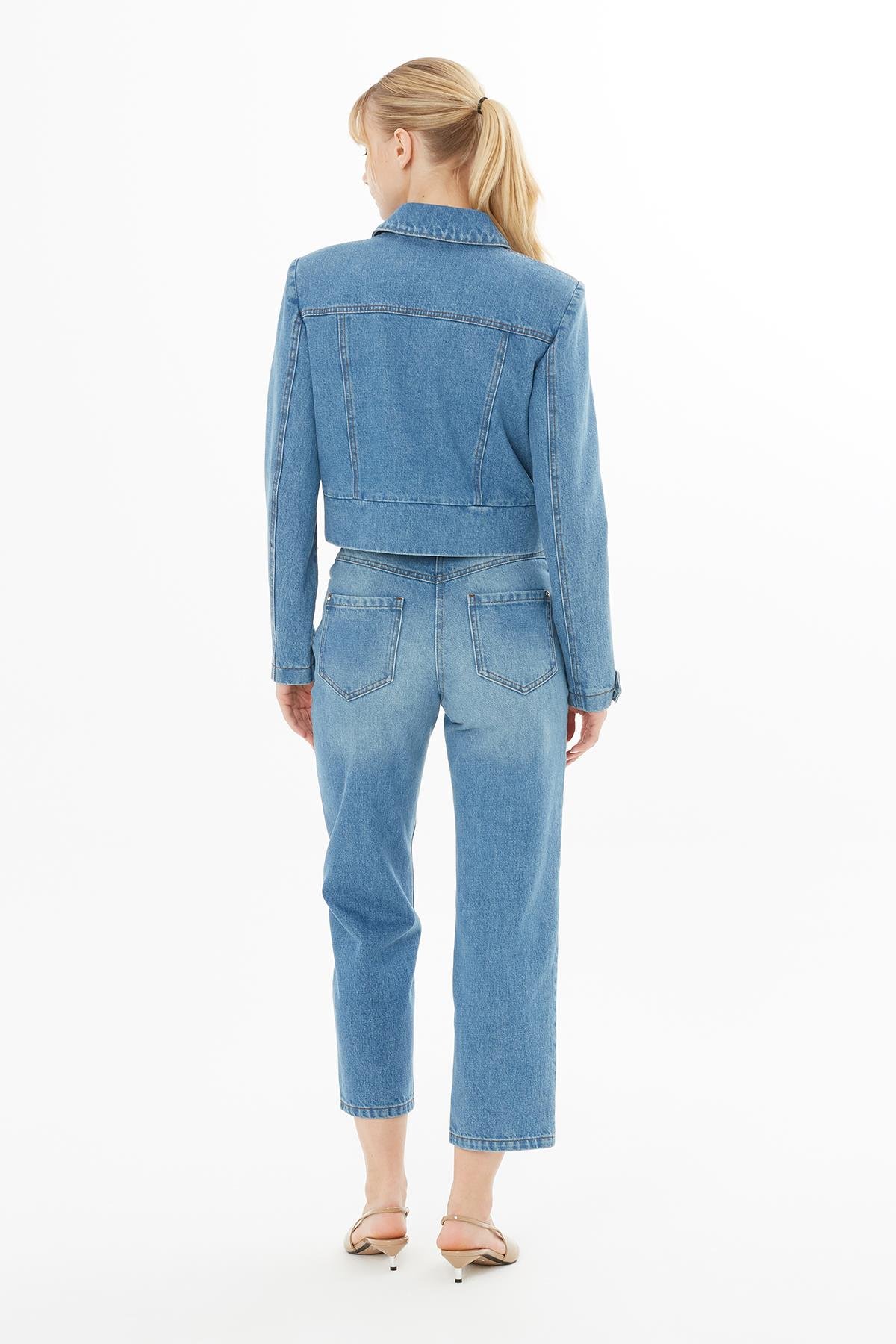 Cep Detaylı Fermuarlı Kısa Denim Ceket