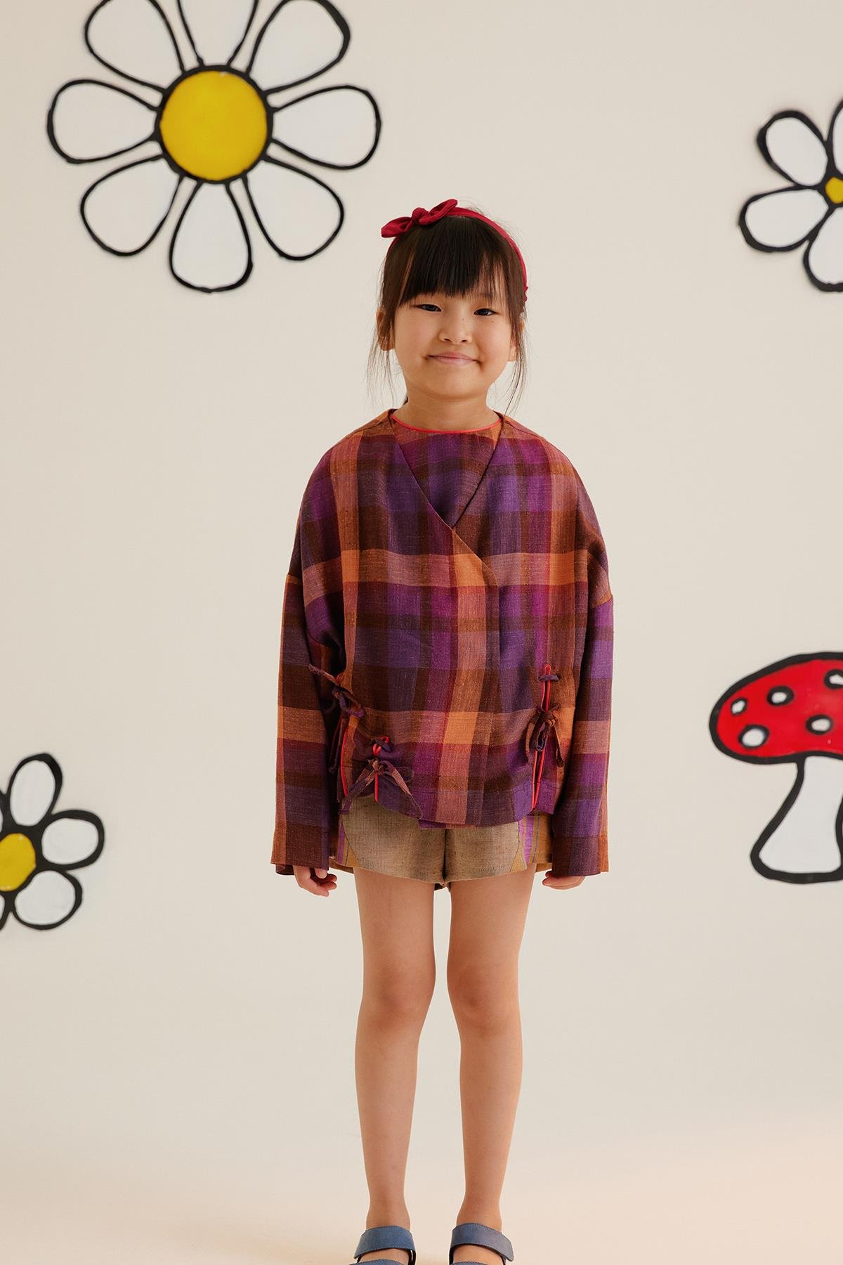 Çıtçıt Kapamalı Yırtmaçlı Ve Bağcıklı Kırmızı Ceket