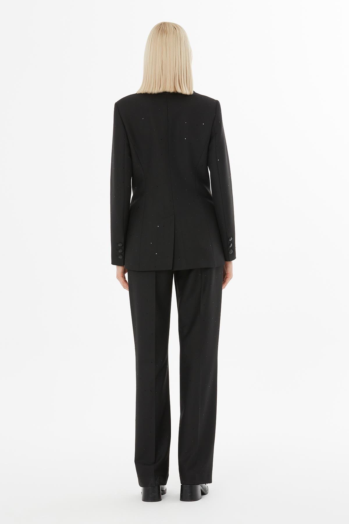 Çizgili Ceket Ve Pantolonlu Siyah Takım