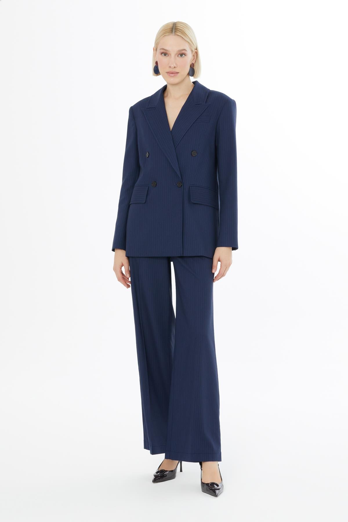 Çizgili Kruvaze Kapamalı Ceket Ve Pantolonlu Lacivert Takım