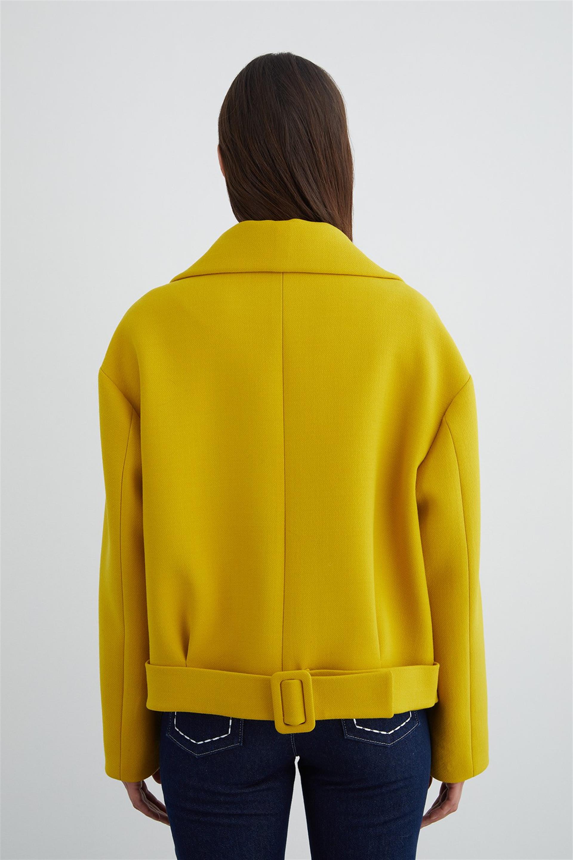 Kruvaze Kapama Arka Etekucu Tokalı Kısa Ekru Kaban