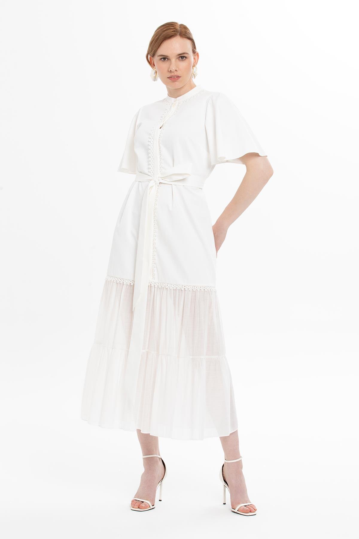 DANTEL ŞERİT DETAYLI KEMERLİ MAXI BOY ELBİSE