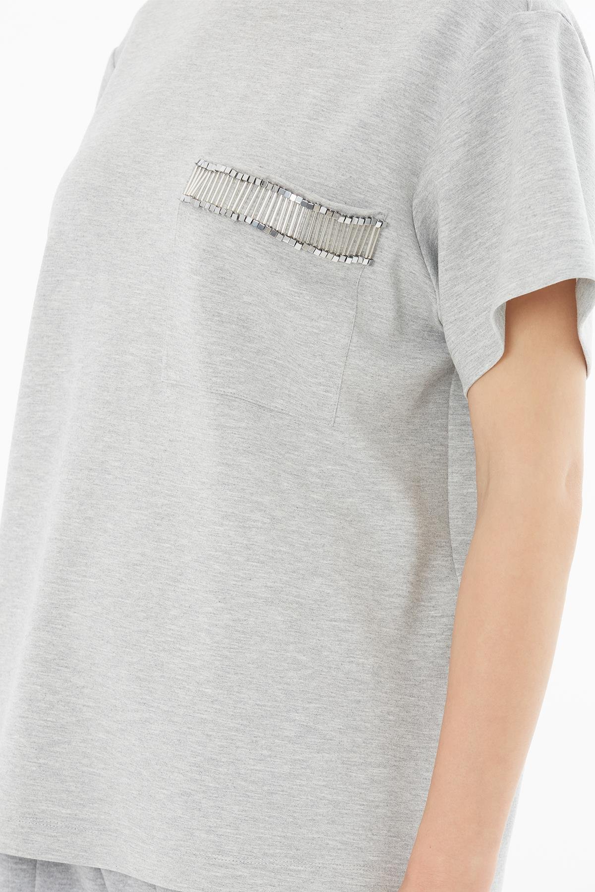 Basic Grey T-Shirt with Decorative Pockets