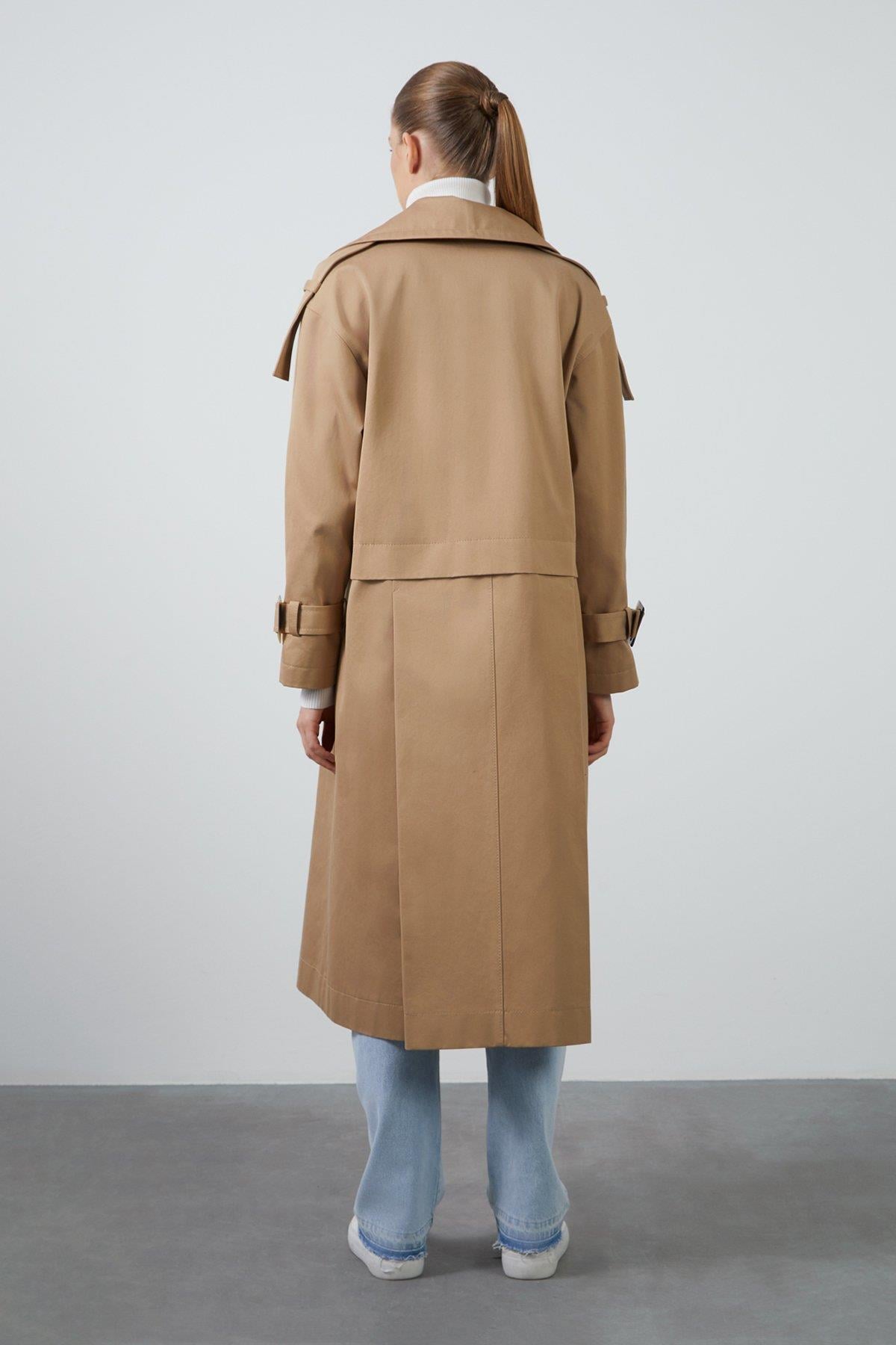 Eteği Çıkarılabilir  Kol Üstü Kemer Tokalı Kahverengi Trenchcoat