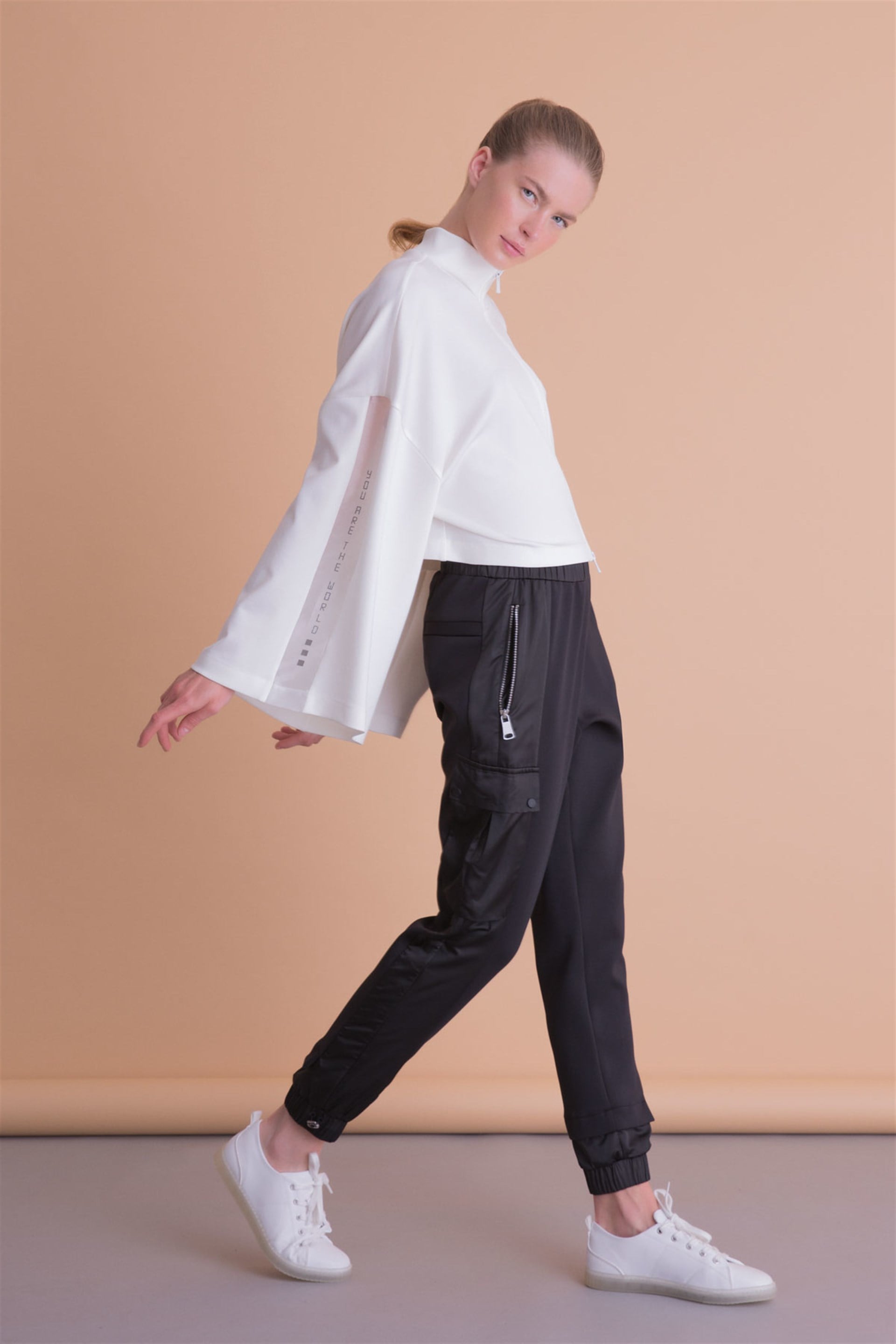 Stand Up Collar Sleeve Detailed Ecru Sweatshirt