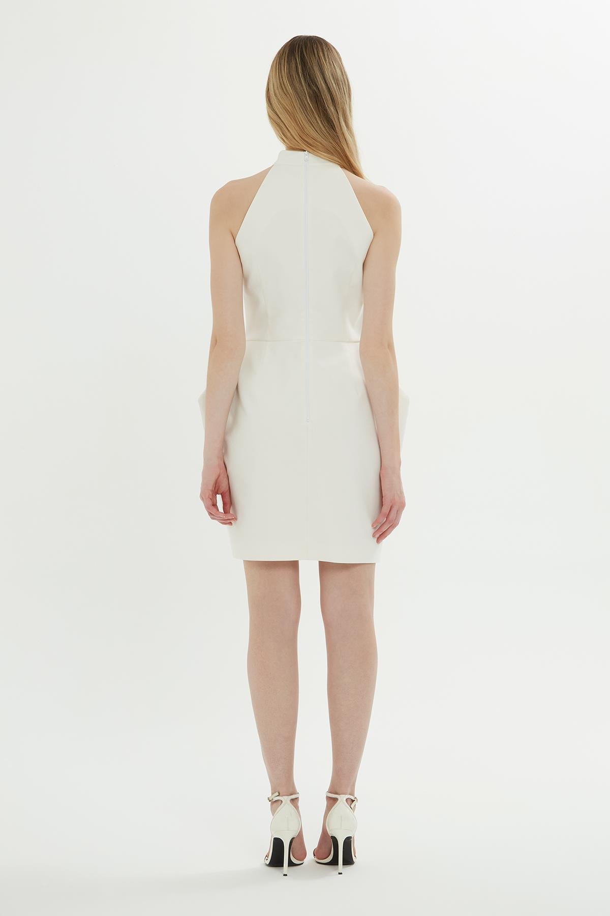 Dik Yakalı Bele Oturan Ekru Kısa Elbise