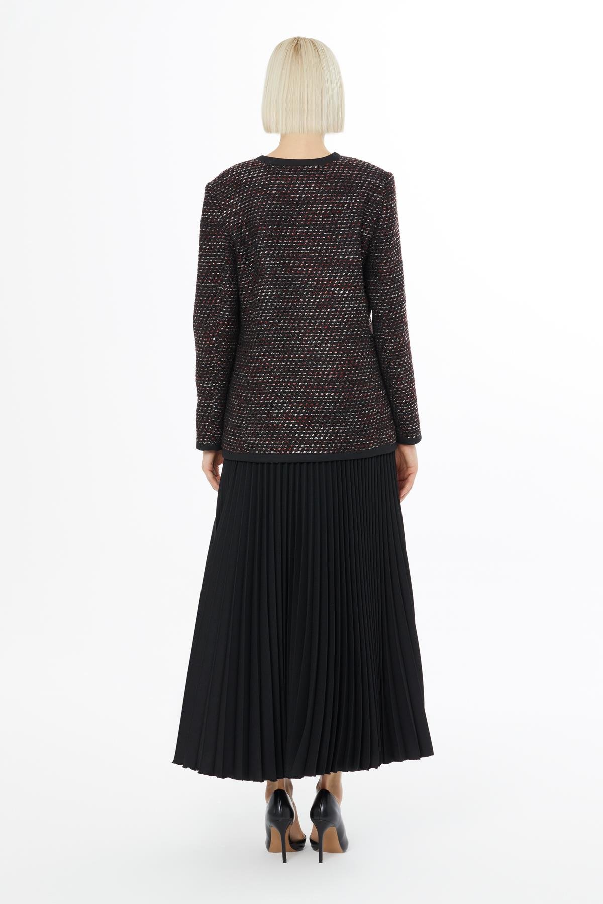 DÜĞME KAPAMALI CEKET VE PİLİSELİ UZUN ETEK