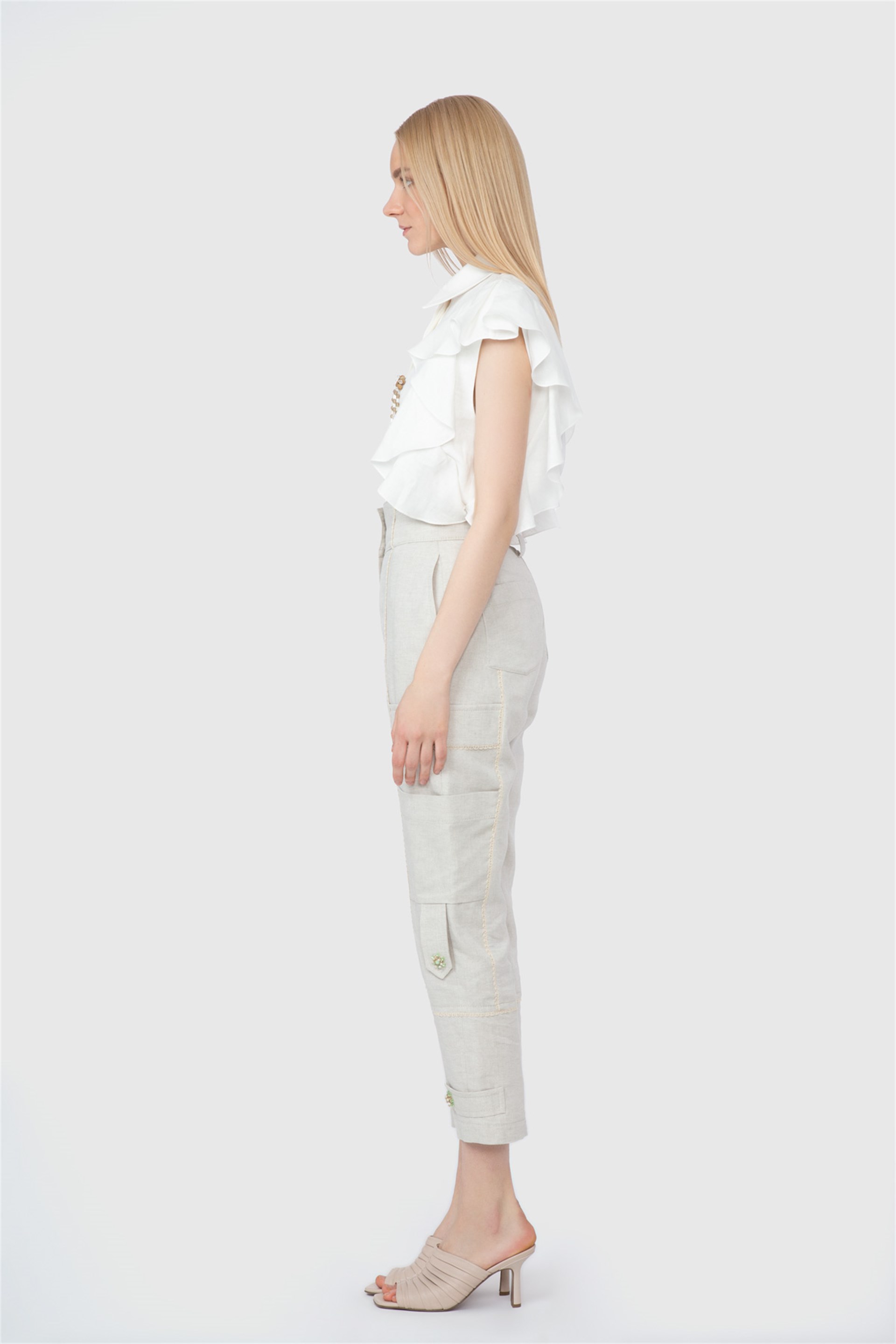 Düğmeli Paça Bej Pantolon