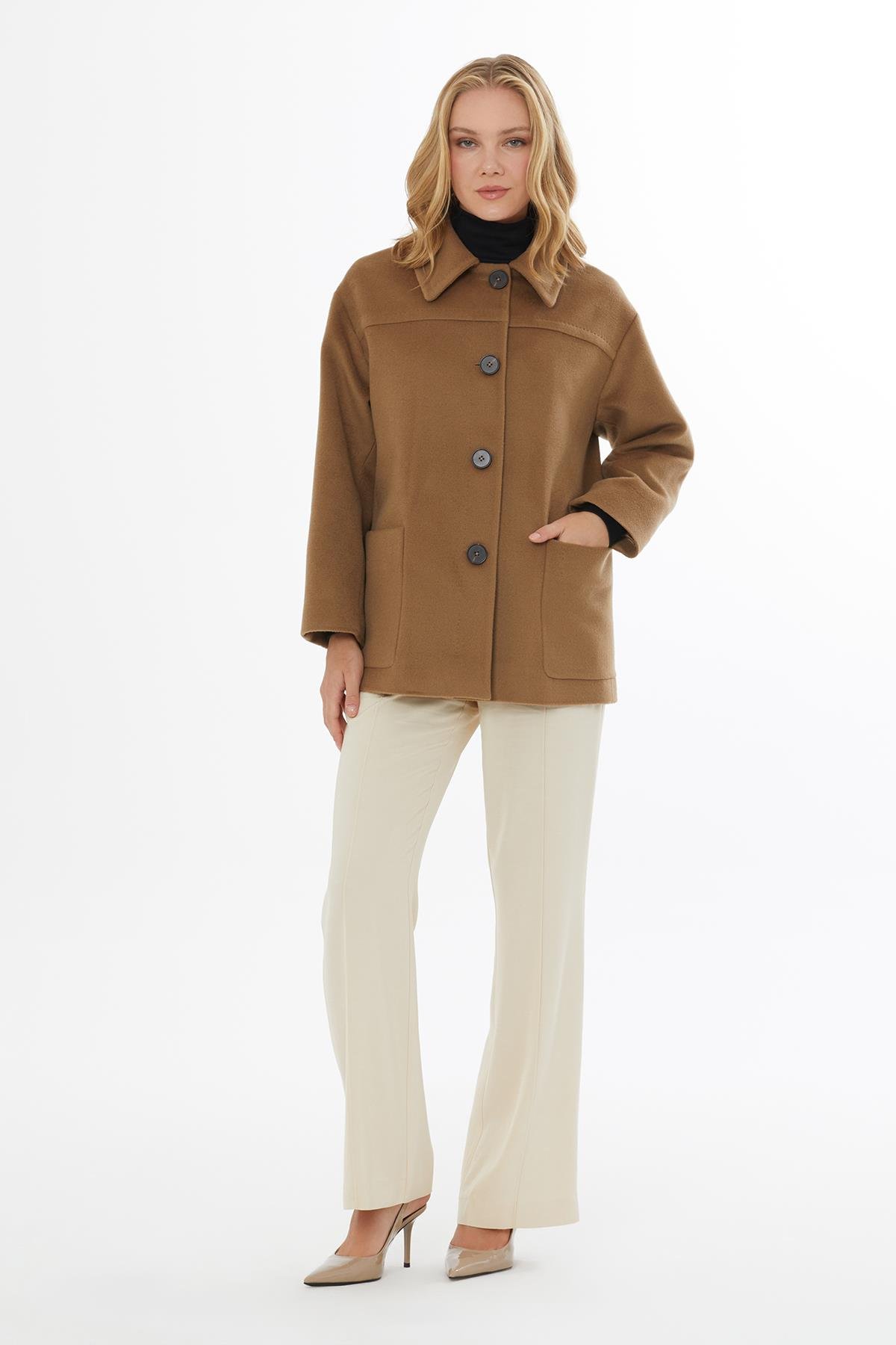 Düğmeli Yaka Detaylı KLahverengi Kaşmir Ceket