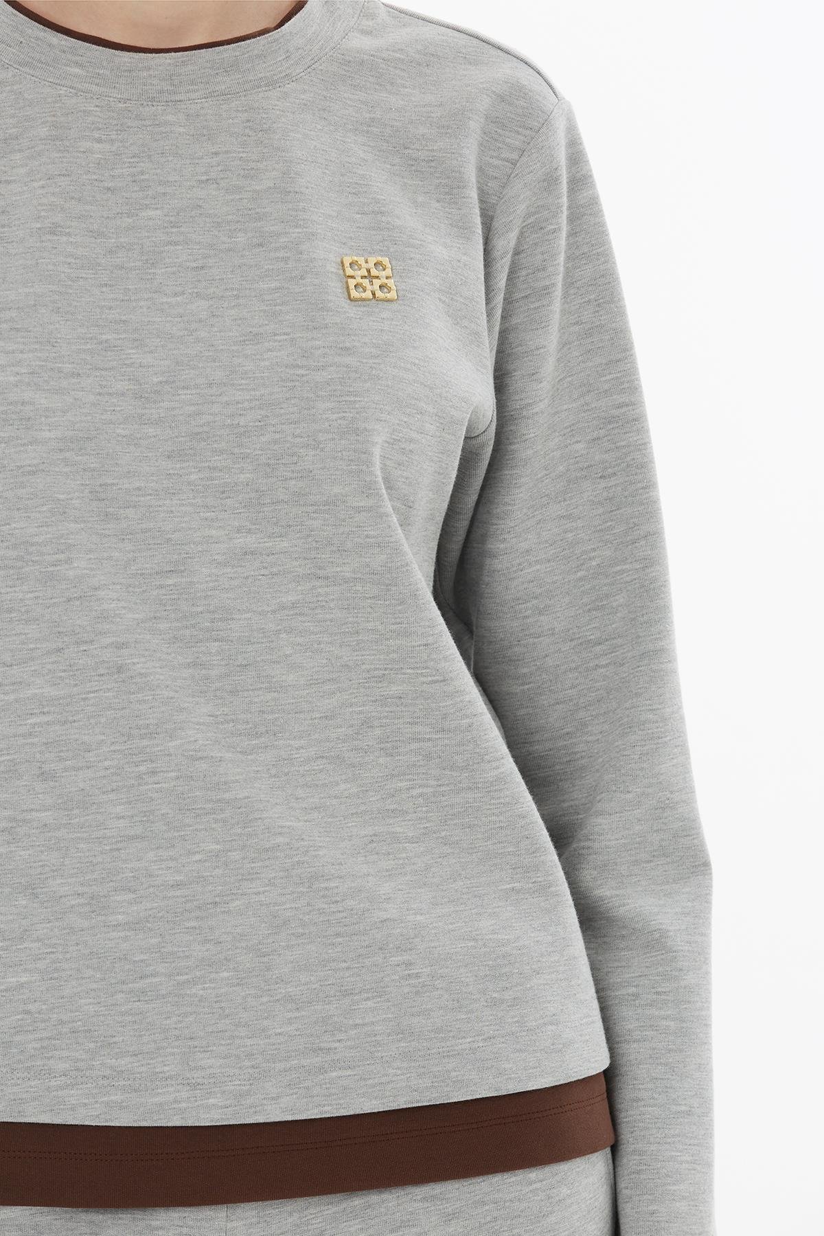 Etek Ucu Garnili Gri Eşofman Takımı