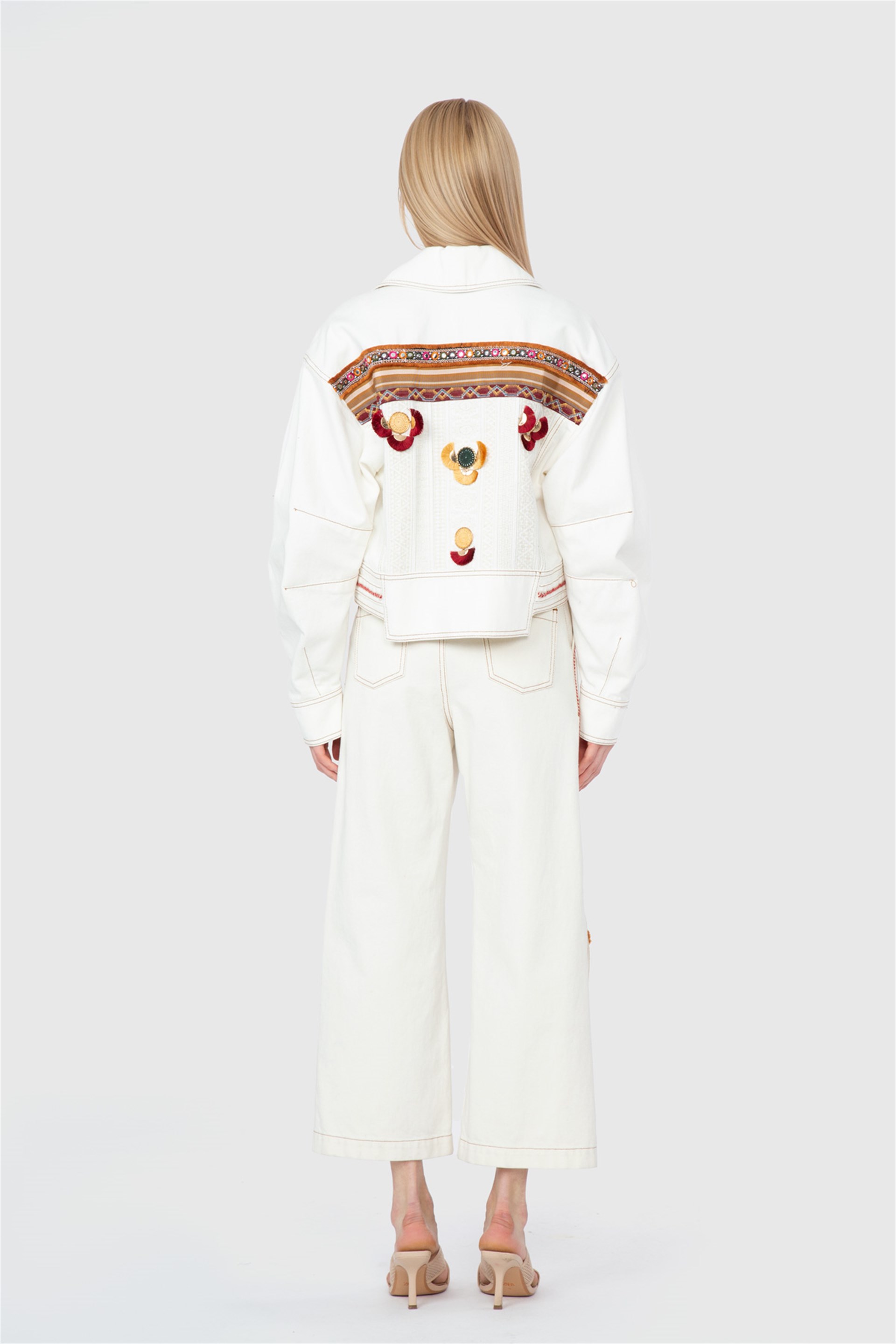 Ethnic Stripe Accessory Detail Contrast Fabric White Jacket