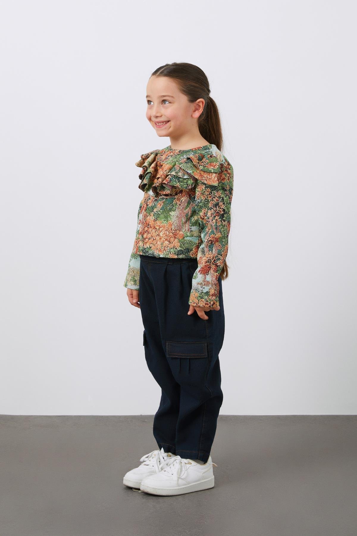 Fırfır Detaylı Kız Çocuk Jakarlı Bluz 