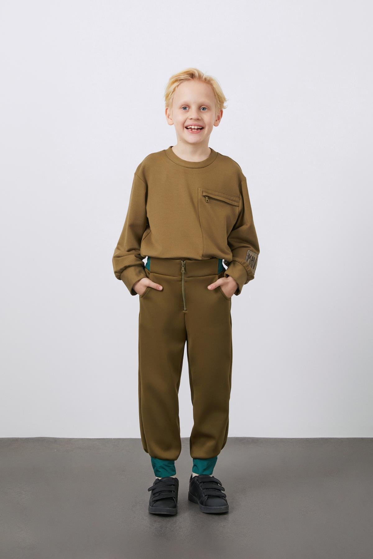 Garni Detaylı Yeşil Jogger Pantolon