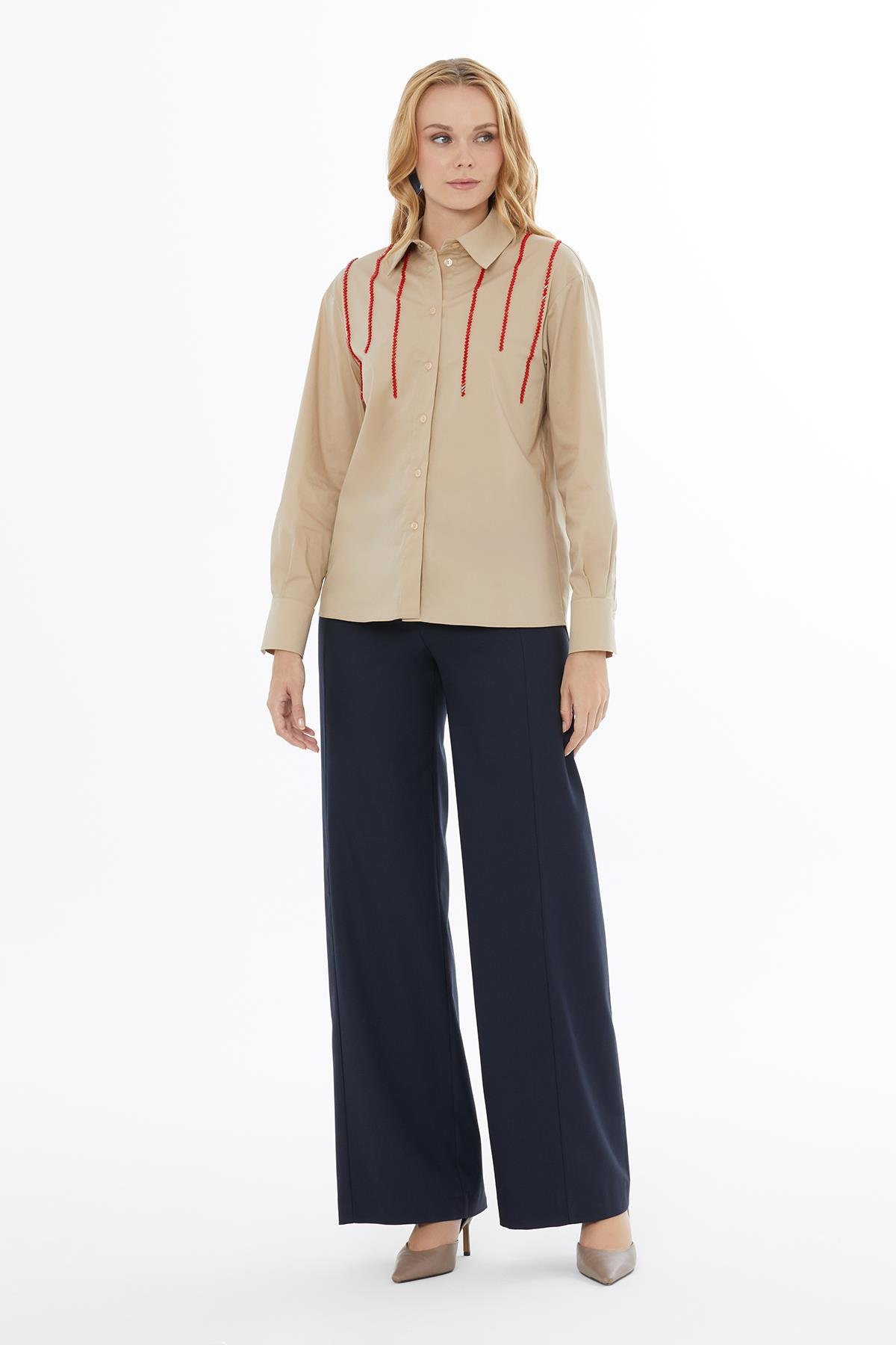 Göğüs Kısmı Çizgili Taba Gömlek