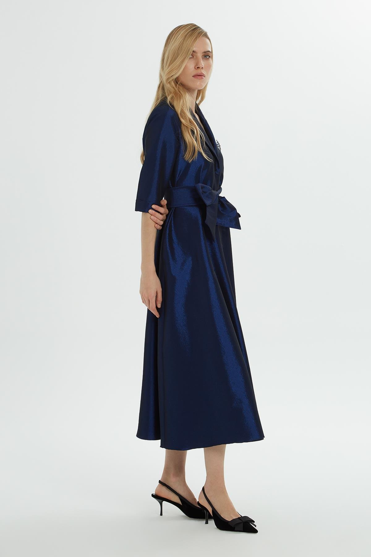 Gömlek Yaka Düğmeli Ve Bağlamalı Sak Mavisi Elbise