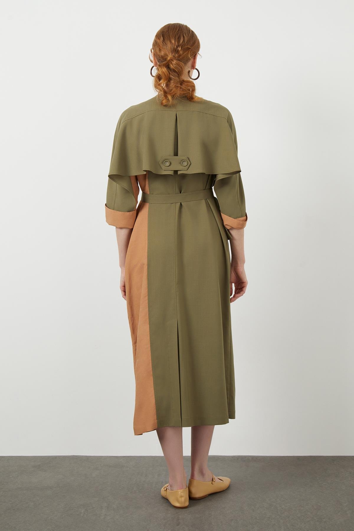 Gömlek Yakalı Kolu Etiket Detaylı Astarlı Yeşil Trençkot