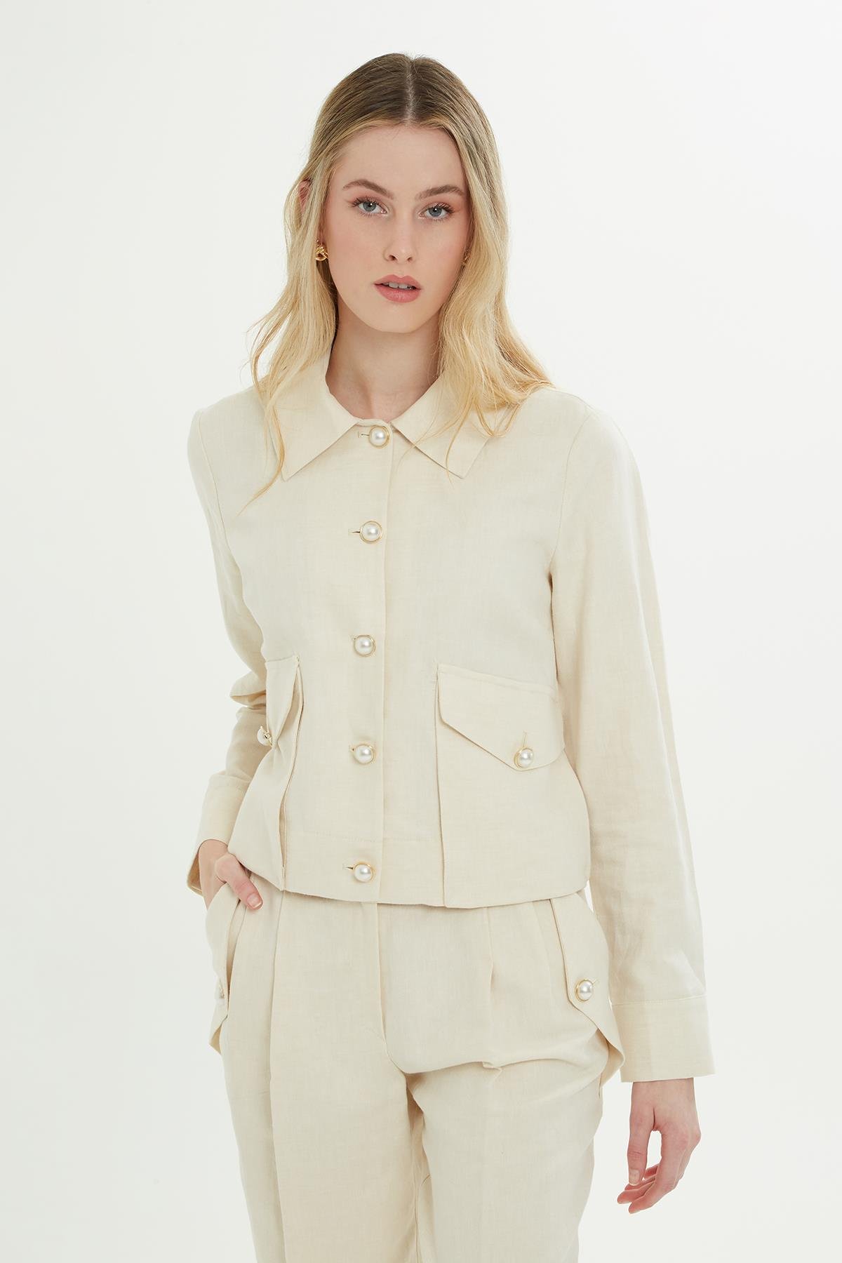 GÖMLEK YAKALI MANŞETLİ PENSLİ CEKET