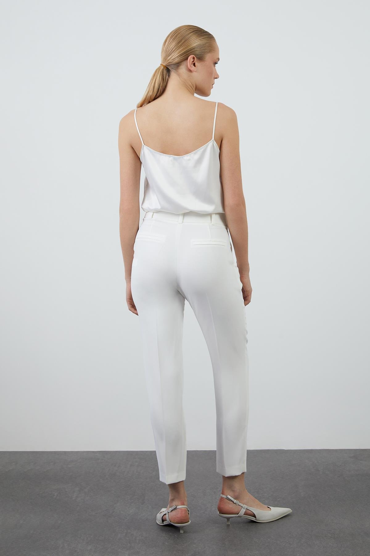 Ankle Length Yellow Carrot Trousers