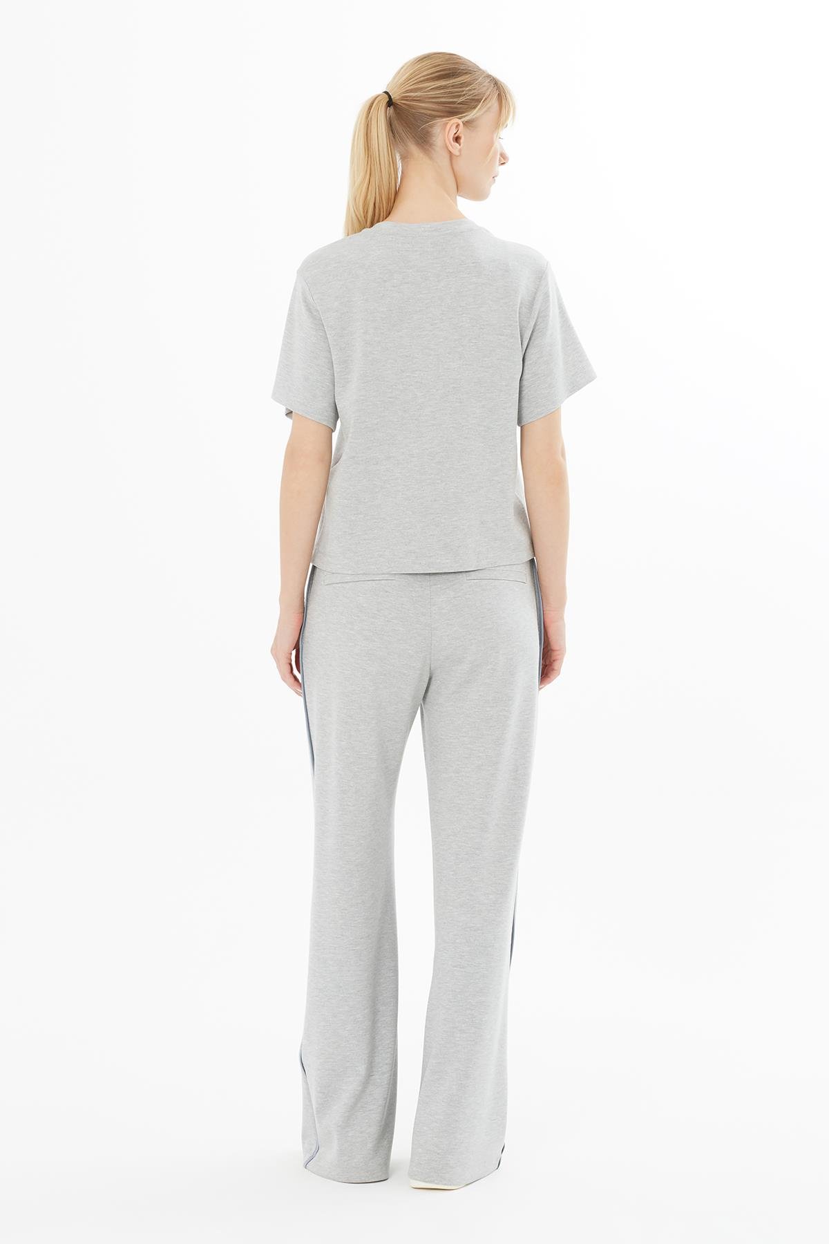 Grey Padded T-Shirt with Chain Accessory