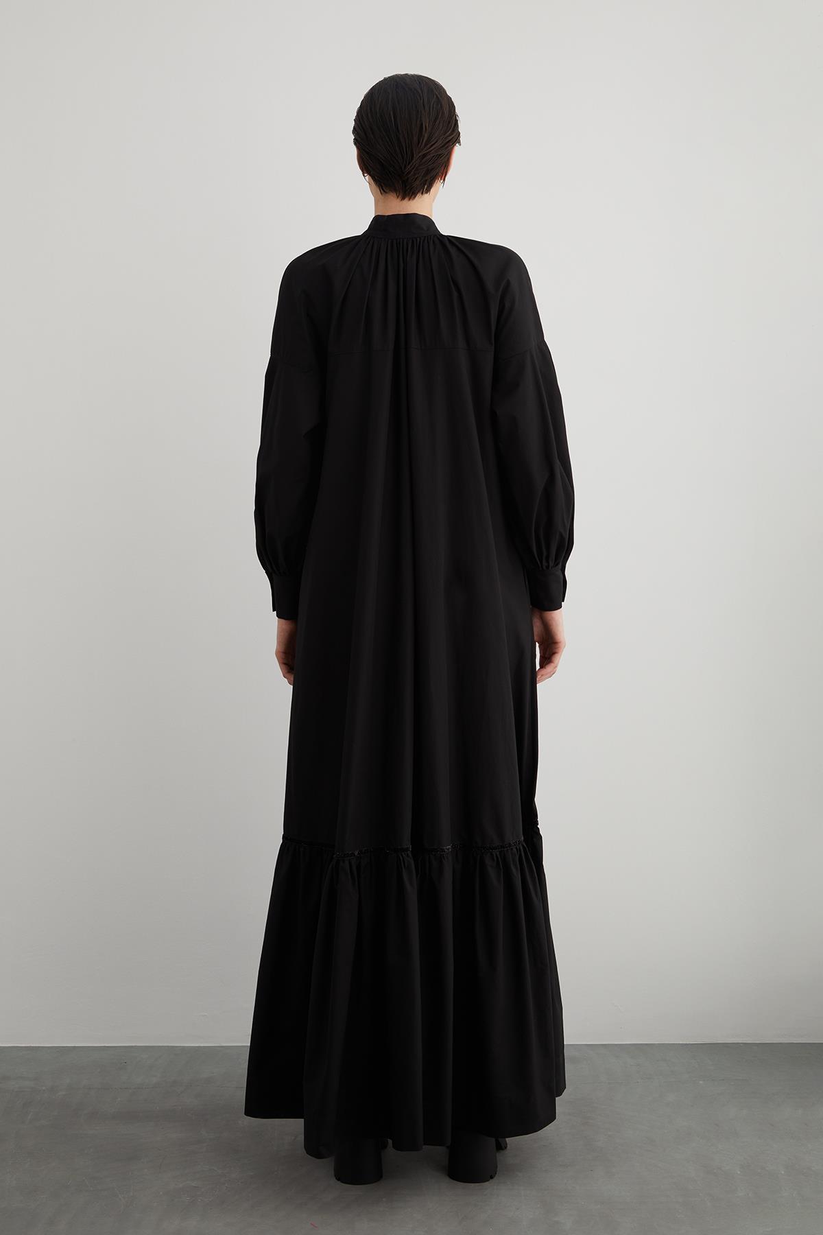 İşleme Detaylı Yakası Bağcıklı A Form Siyah Poplin Elbise