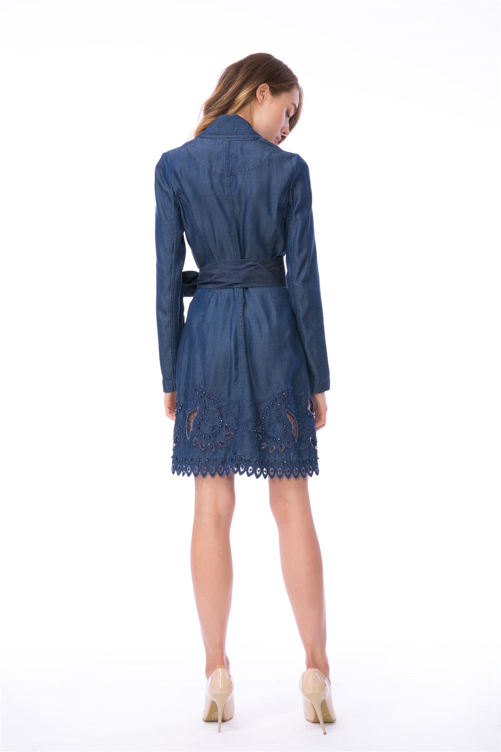 İşlemeli Mavi Denim Midi Ceket Elbise