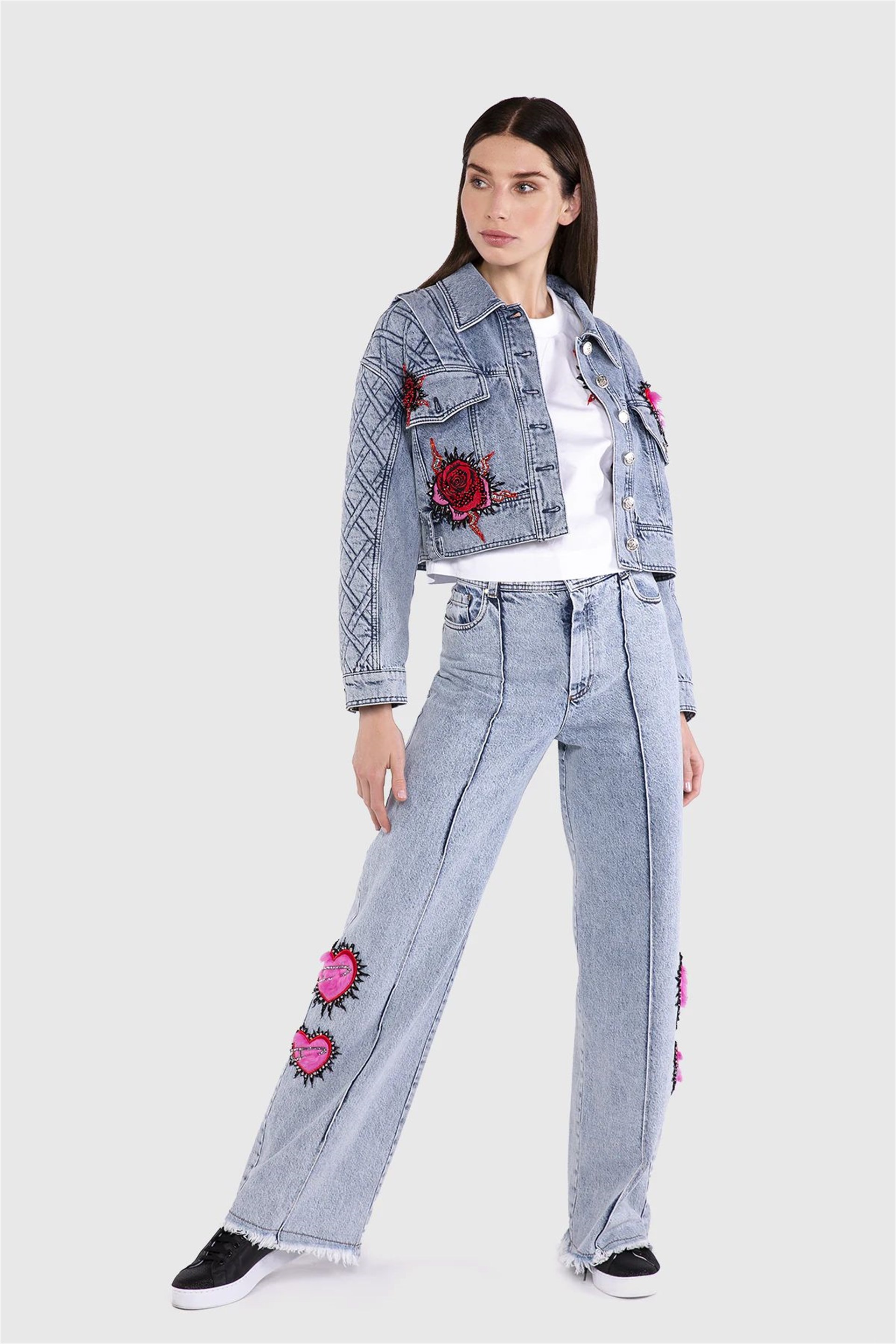 Kapitone Ve Nakış Detaylı Crop Mavi Jean Ceket