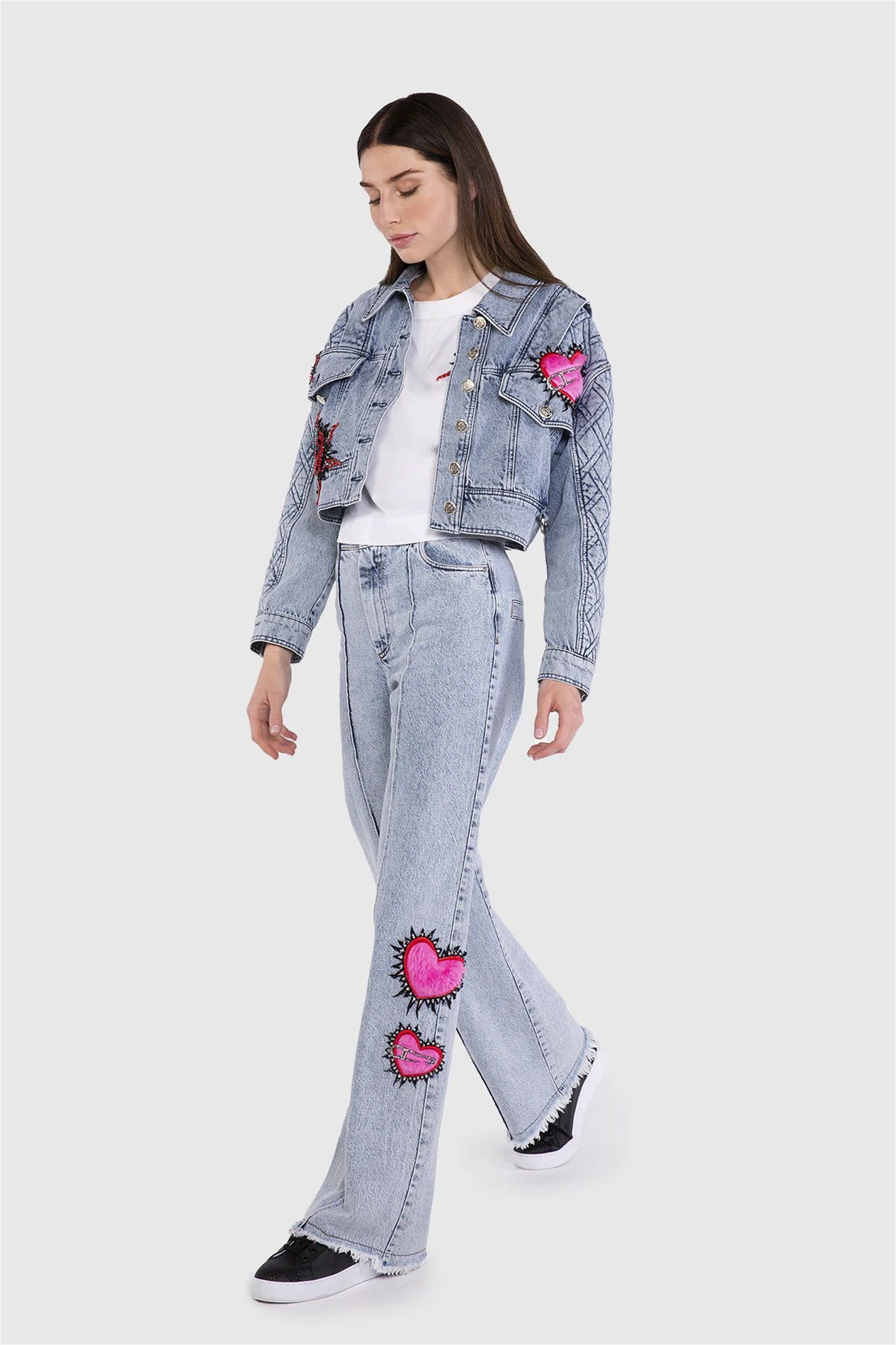 Kapitone Ve Nakış Detaylı Crop Mavi Jean Ceket