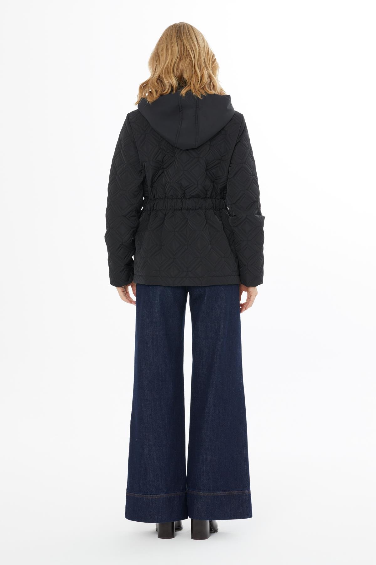 Kapüşon Yakalı Belden Kordonlu Siyah Mont