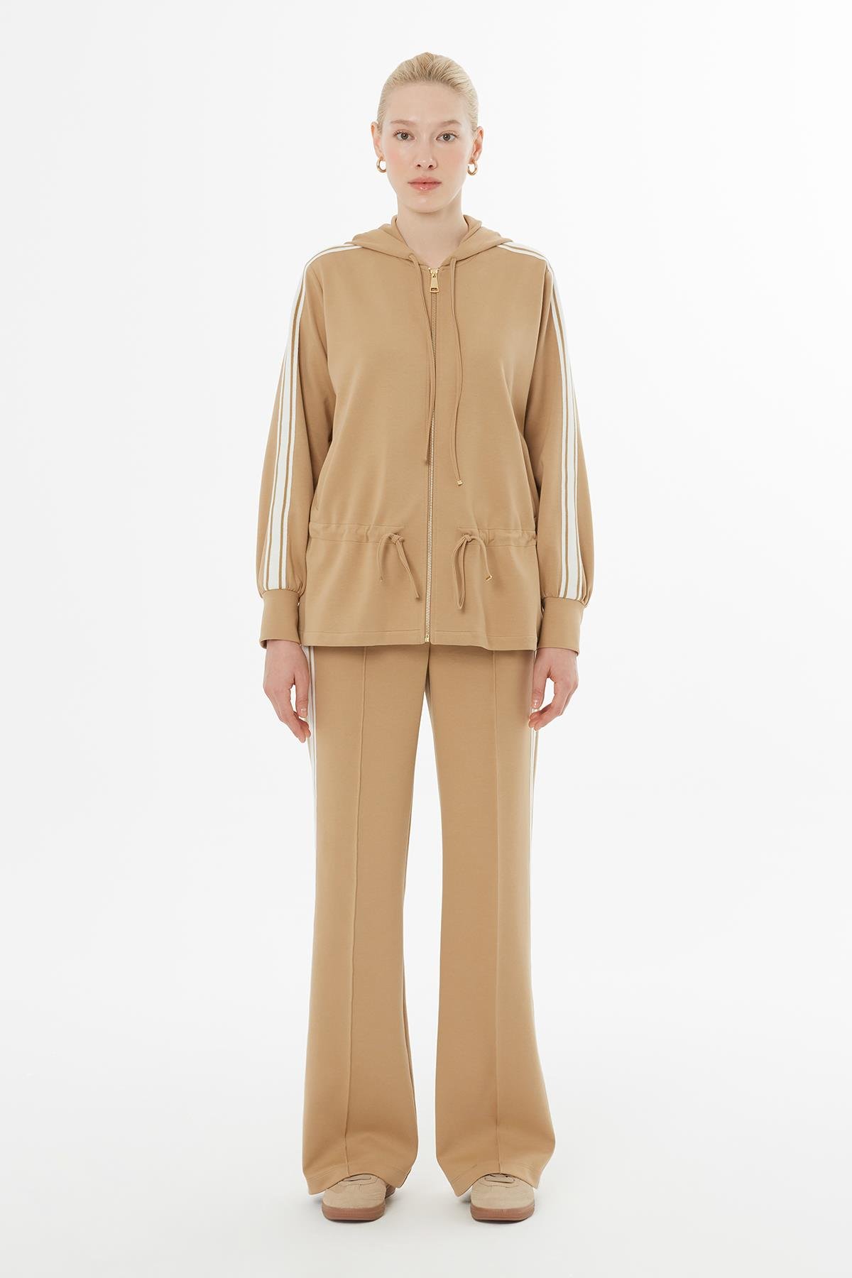 Kapuşonlu Bej Eşofman Takımı