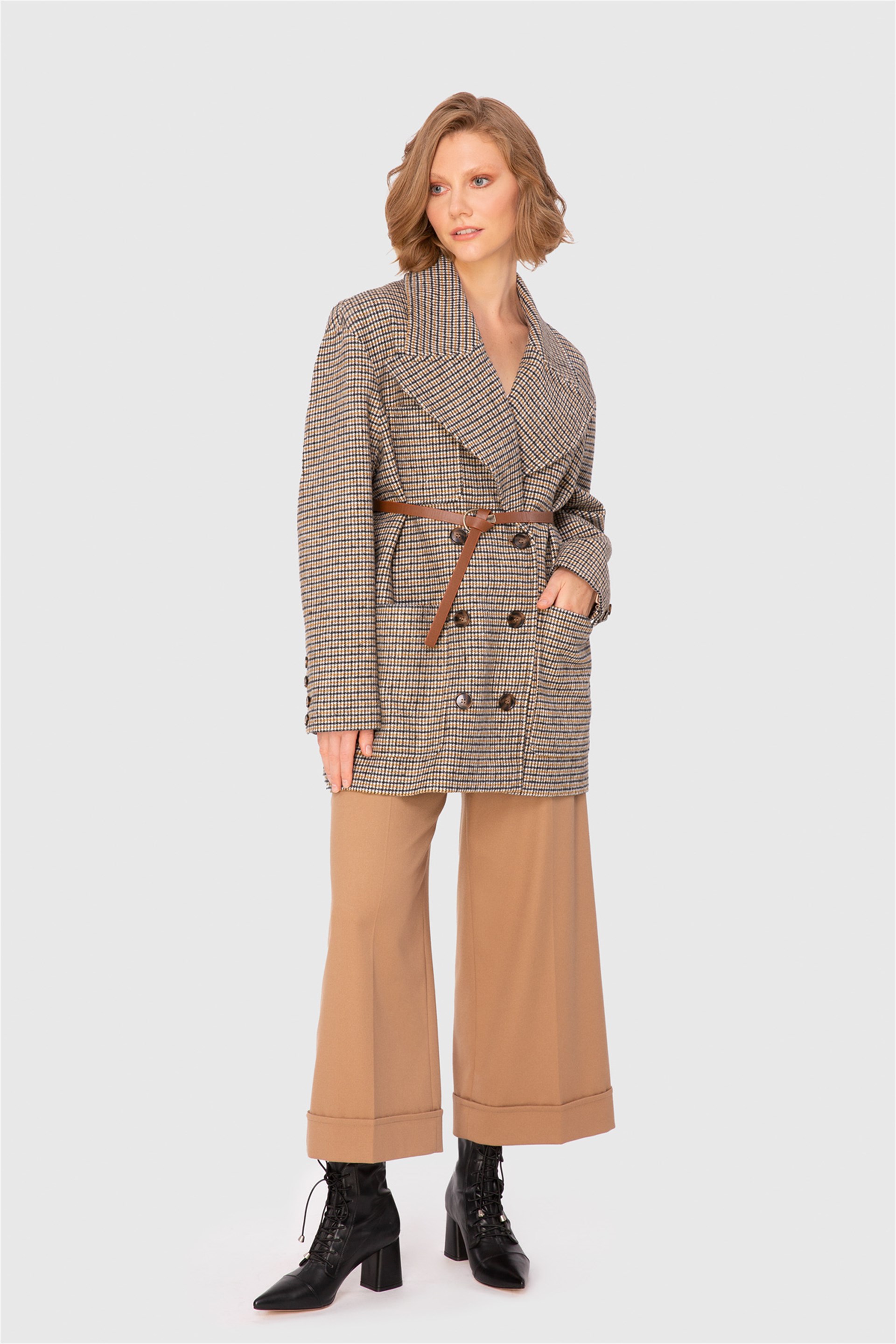 KAŞE OVERSİZE DERİ KEMERLİ SİYAH CEKET