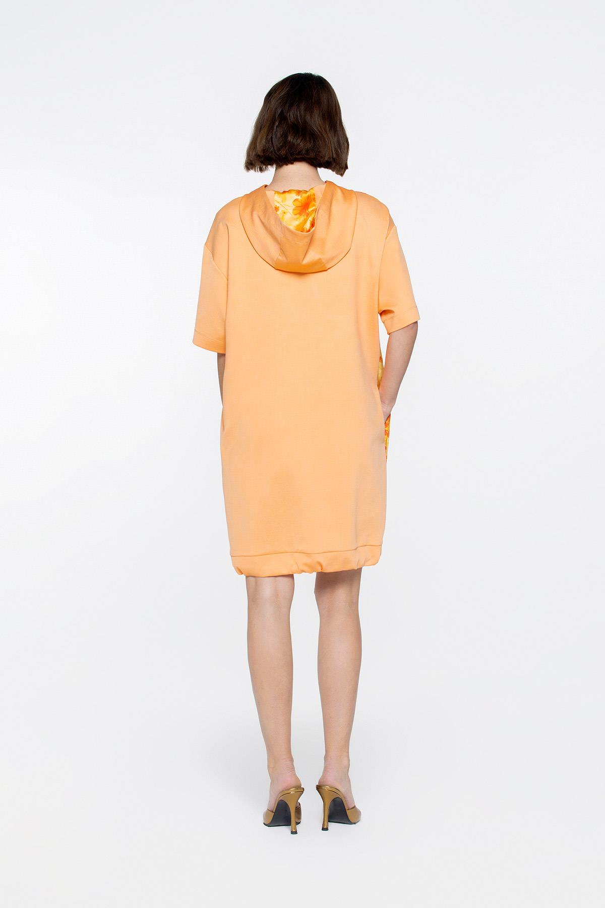 Kelebek Baskılı Mini Turuncu Spor Elbise