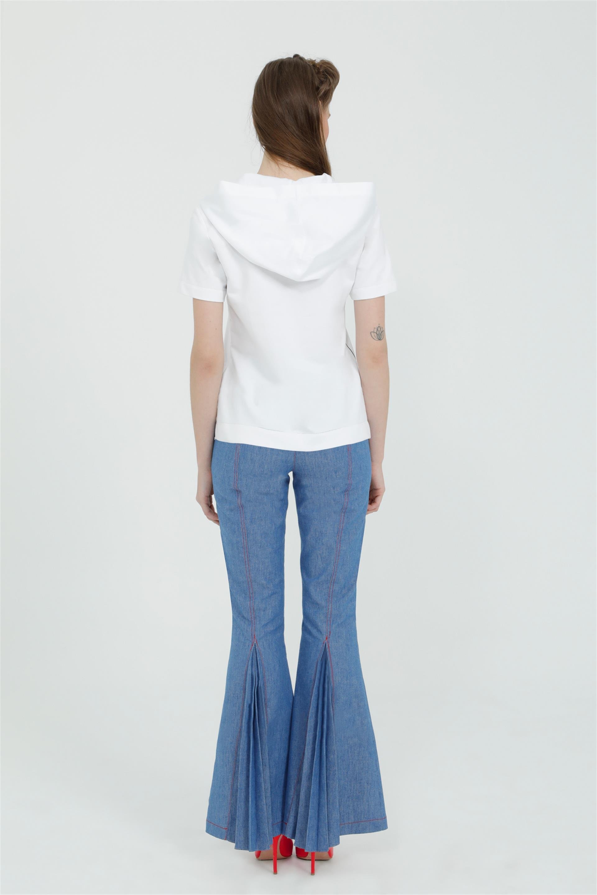 Blue Trousers with Red Drawstring Closure Pleated Detail