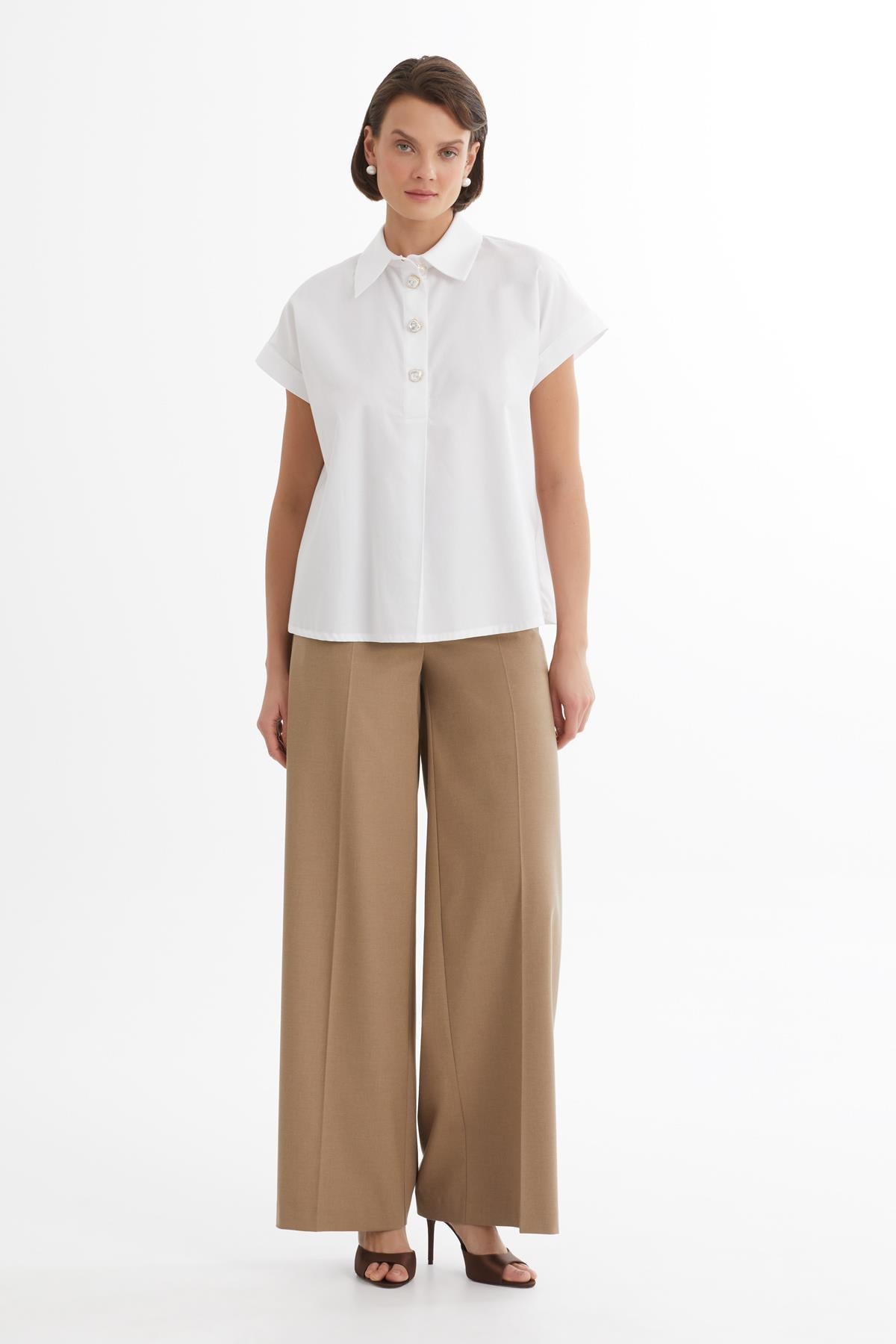 White Short-Sleeve Buttoned Blouse