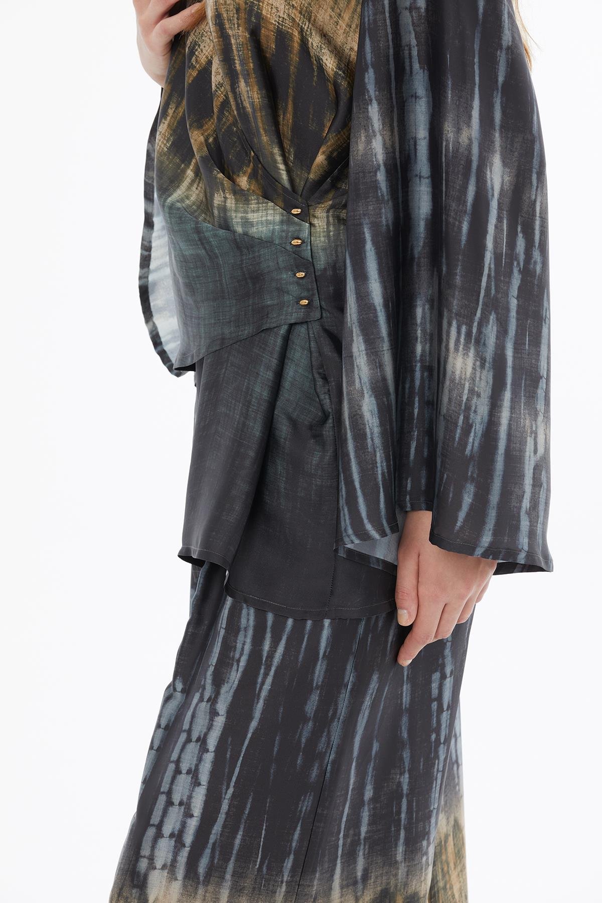 Kruvaze Yaka Salaş Desenli Bluz