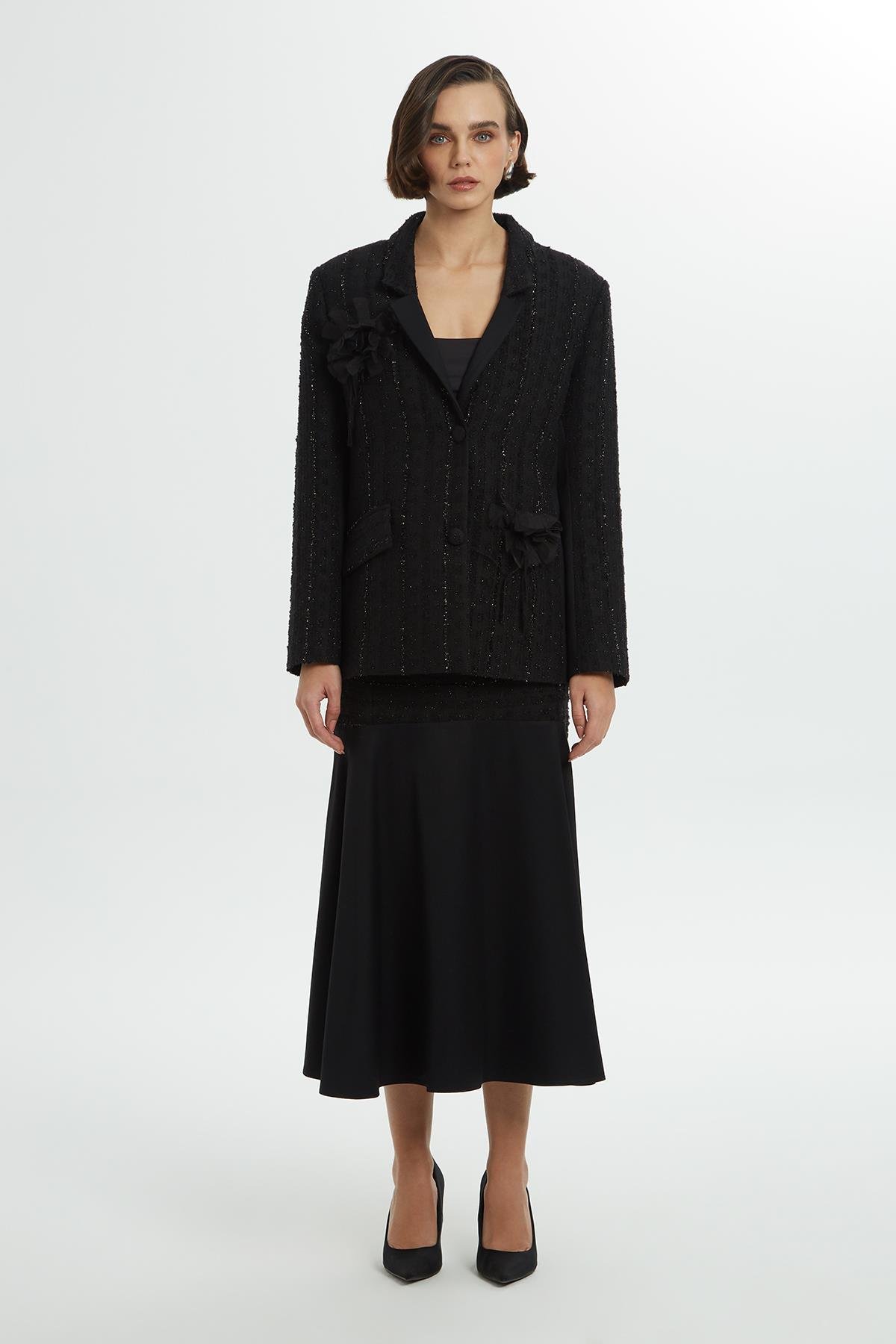 Kruvaze Yakalı Siyah Ceket