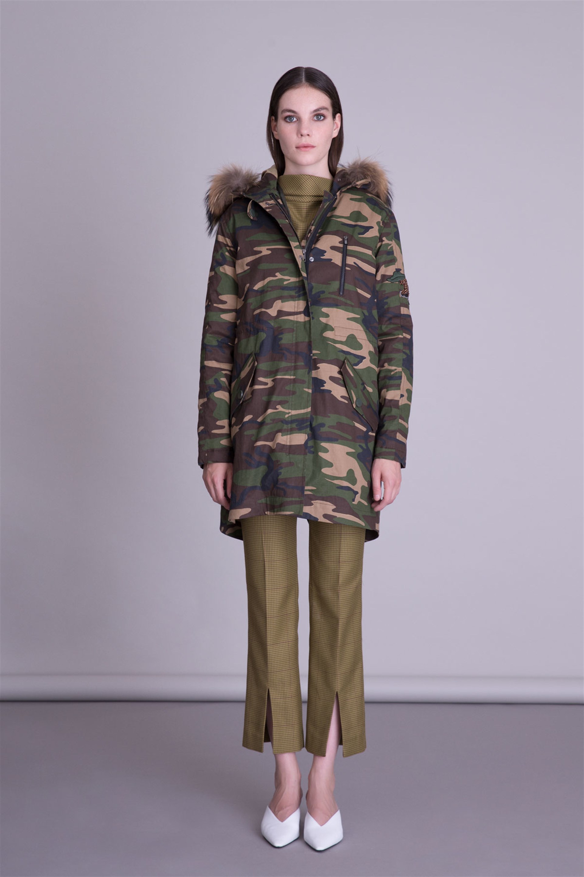 Fur Detailed Camouflage Patterned Hooded Coat