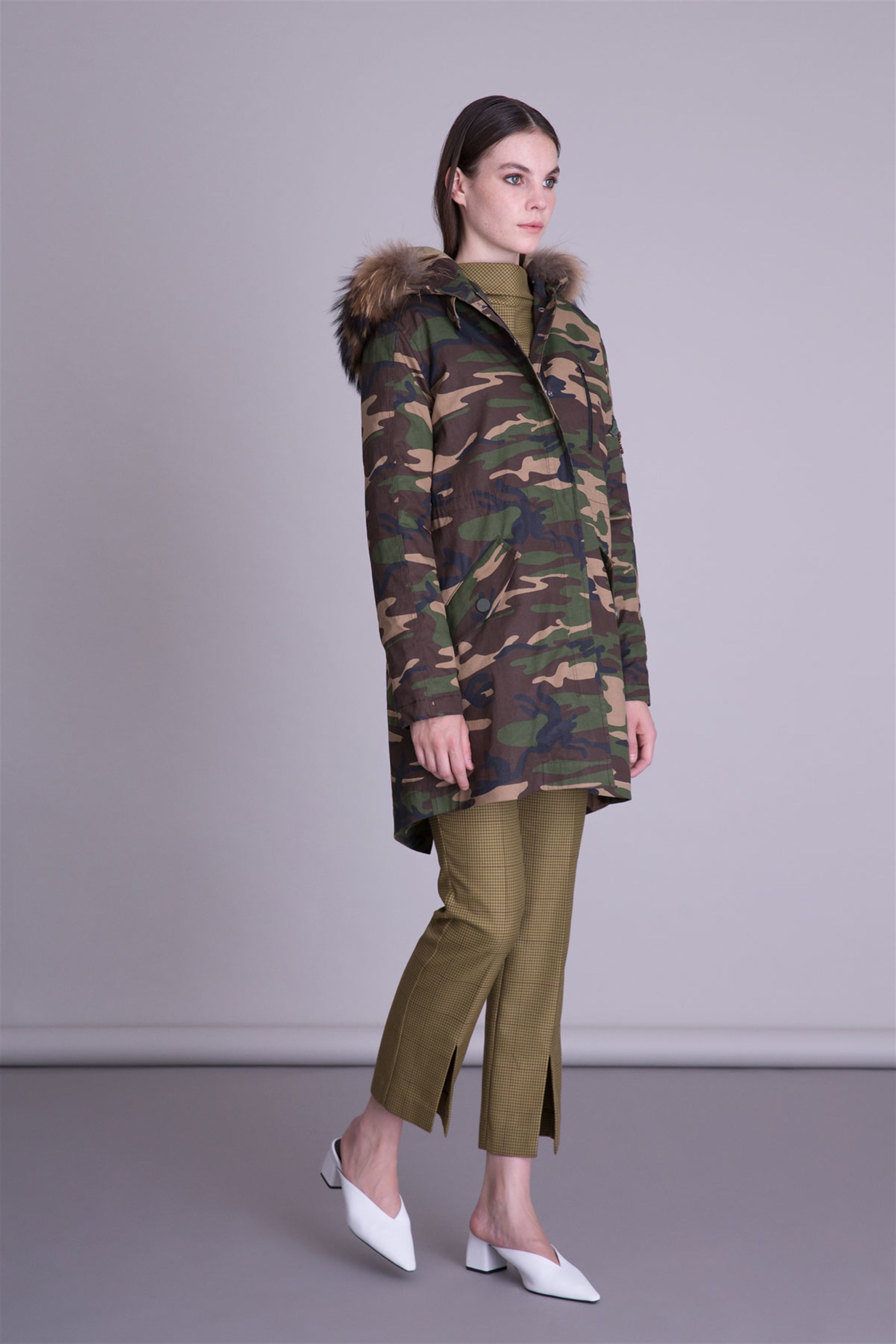 Fur Detailed Camouflage Patterned Hooded Coat