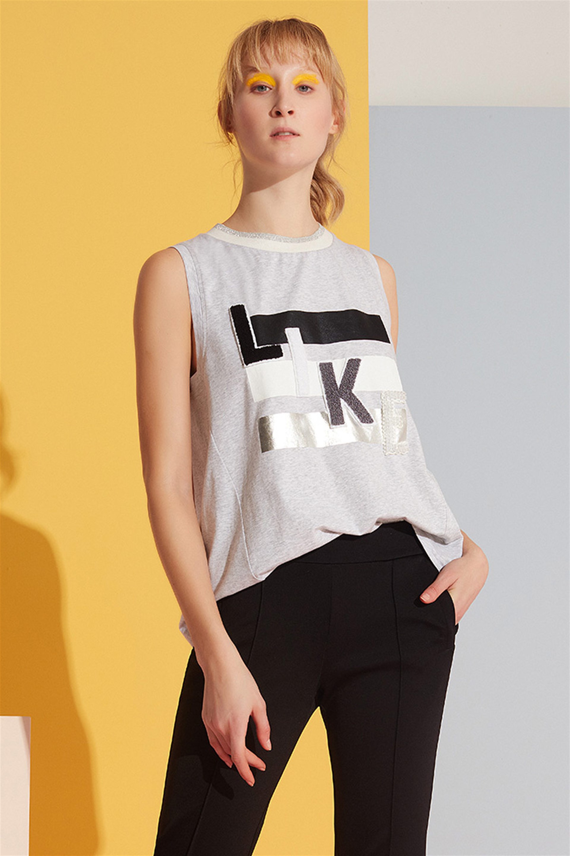 Like Temalı Siyah Spor T-Shirt
