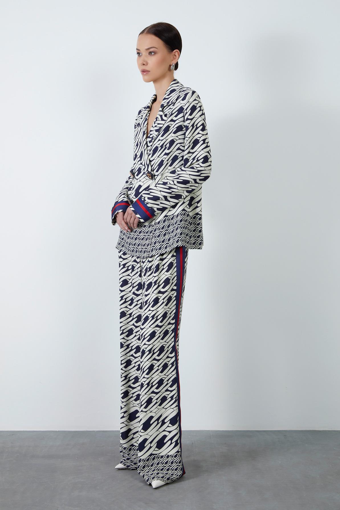 Manşet Detaylı Desenli Lacivert Ceket