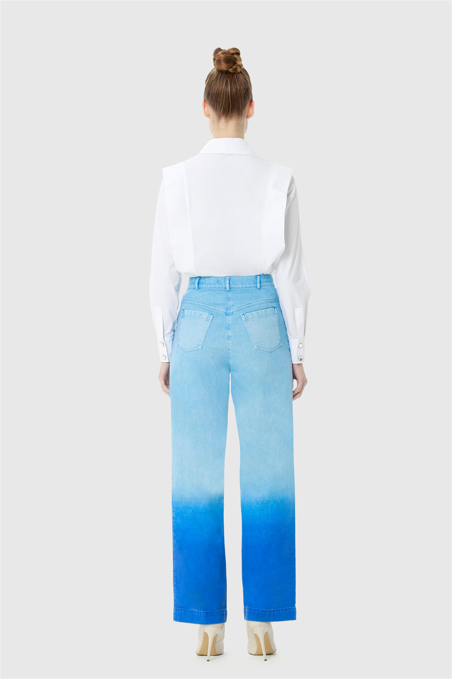 Mavi Renk Batik Yıkamalı Boru Paça Rahat Kesim Kot Pantolon