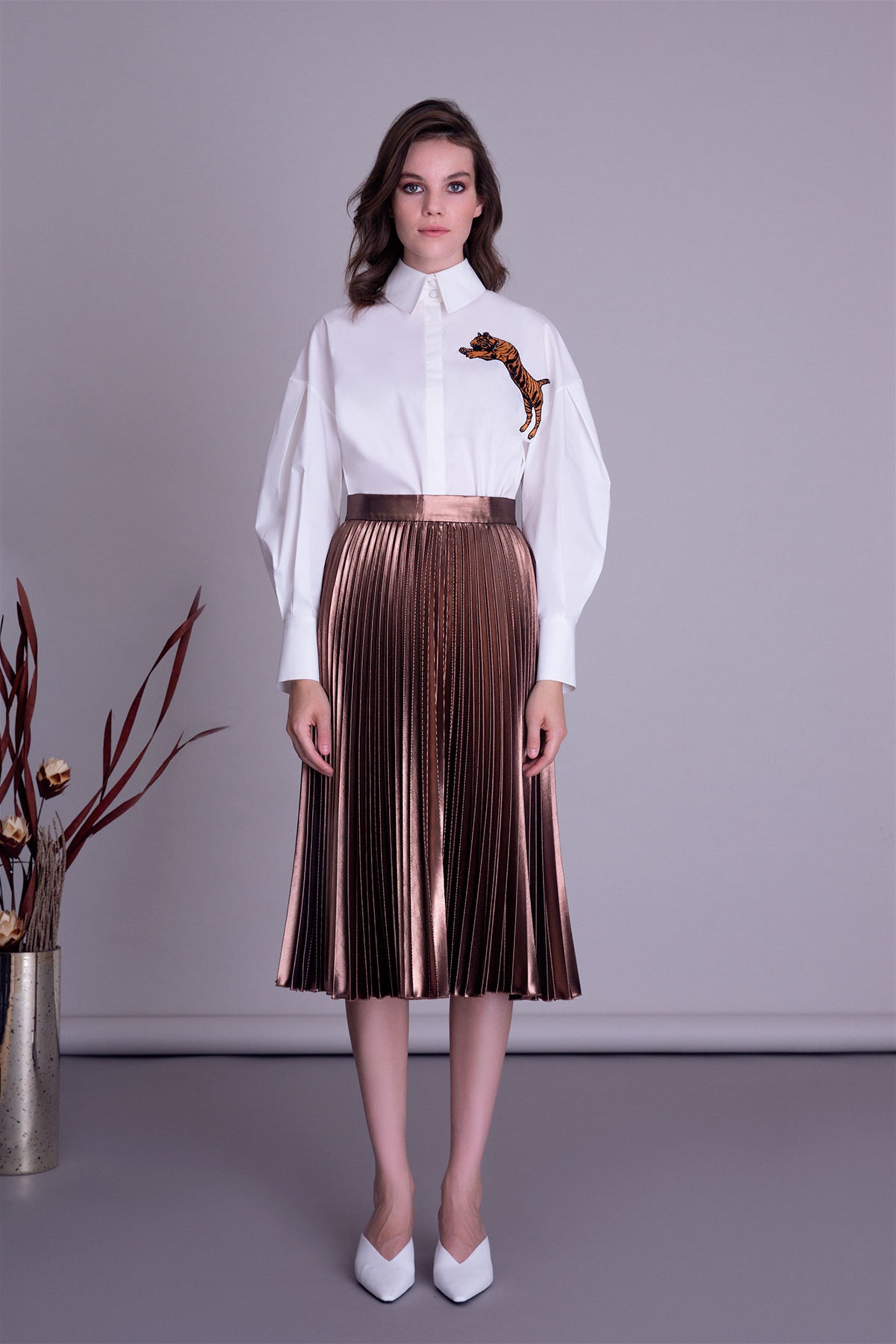 Pilisoley Shiny Finish Knee Length Black Skirt