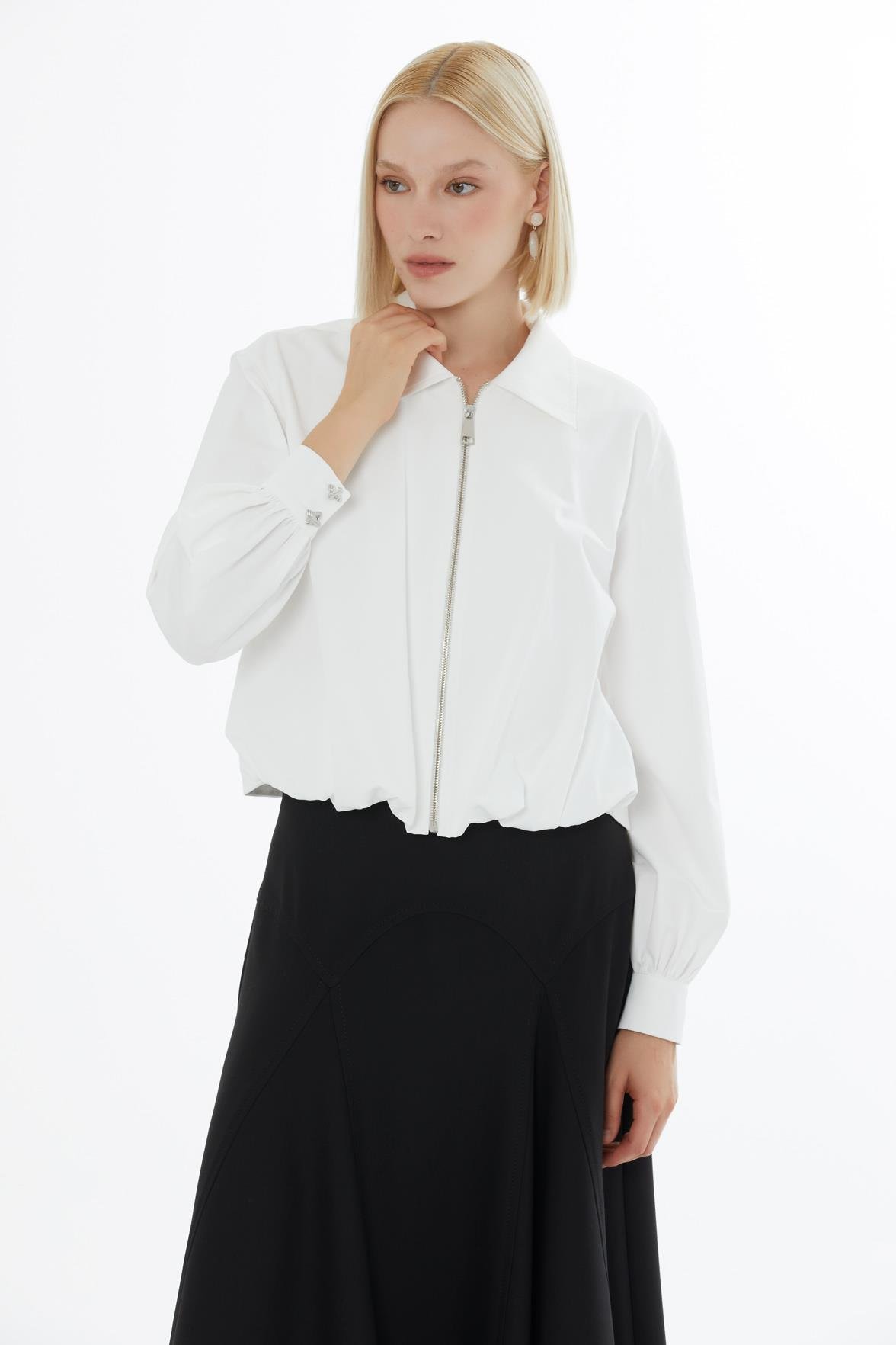 Modern Cut Ecru Jacket with Zipper