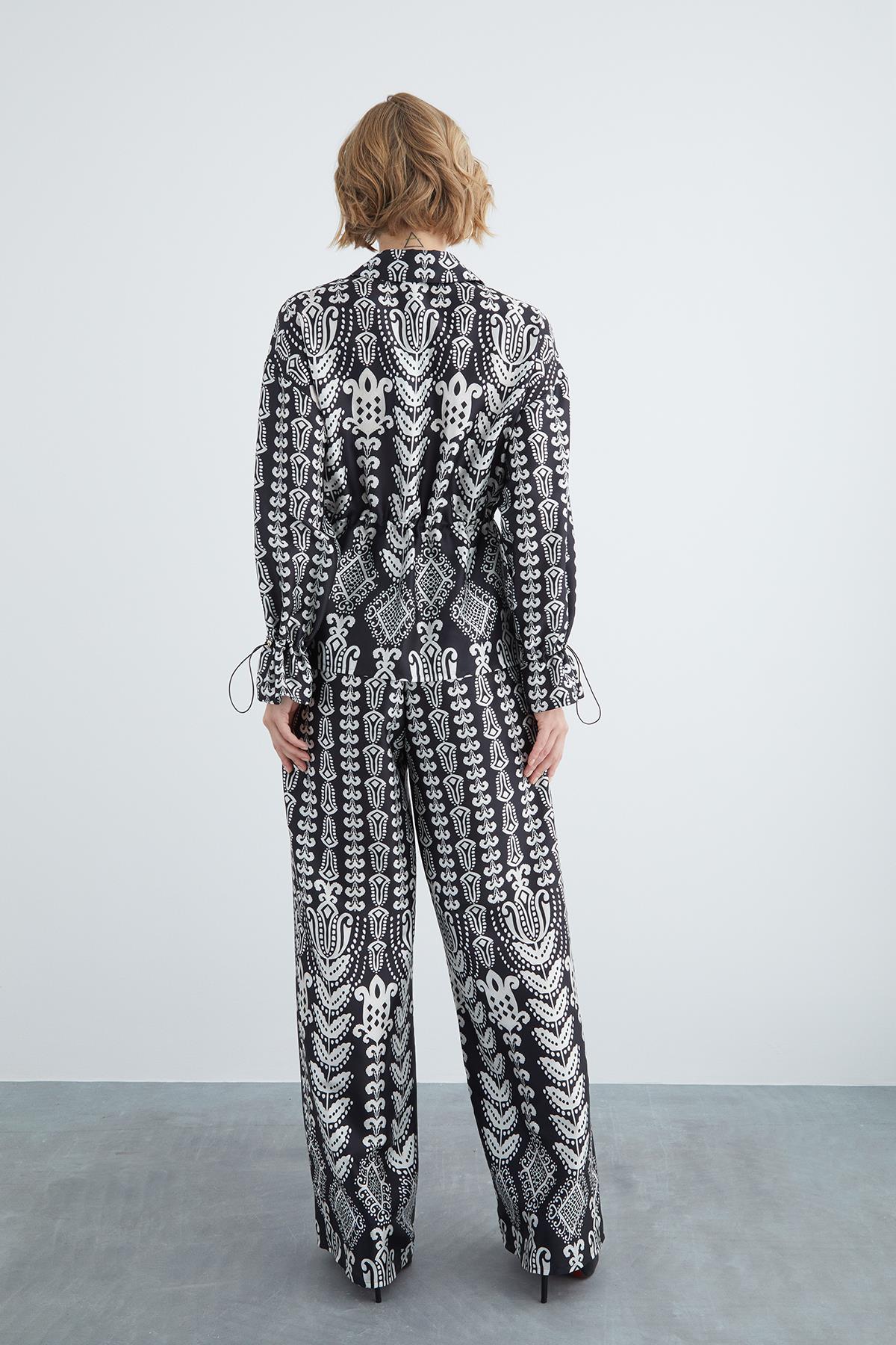 Front Zippered Black Pajama Set
