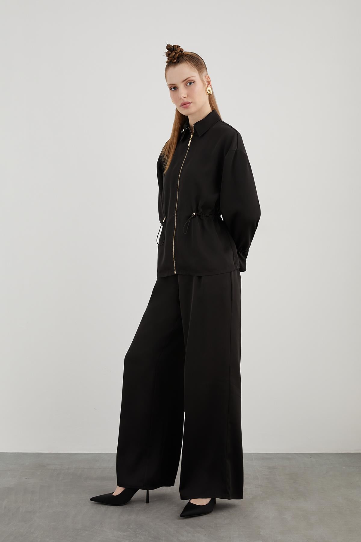 Waist and Sleeves Brit Elastic Zippered Front Pajama Set