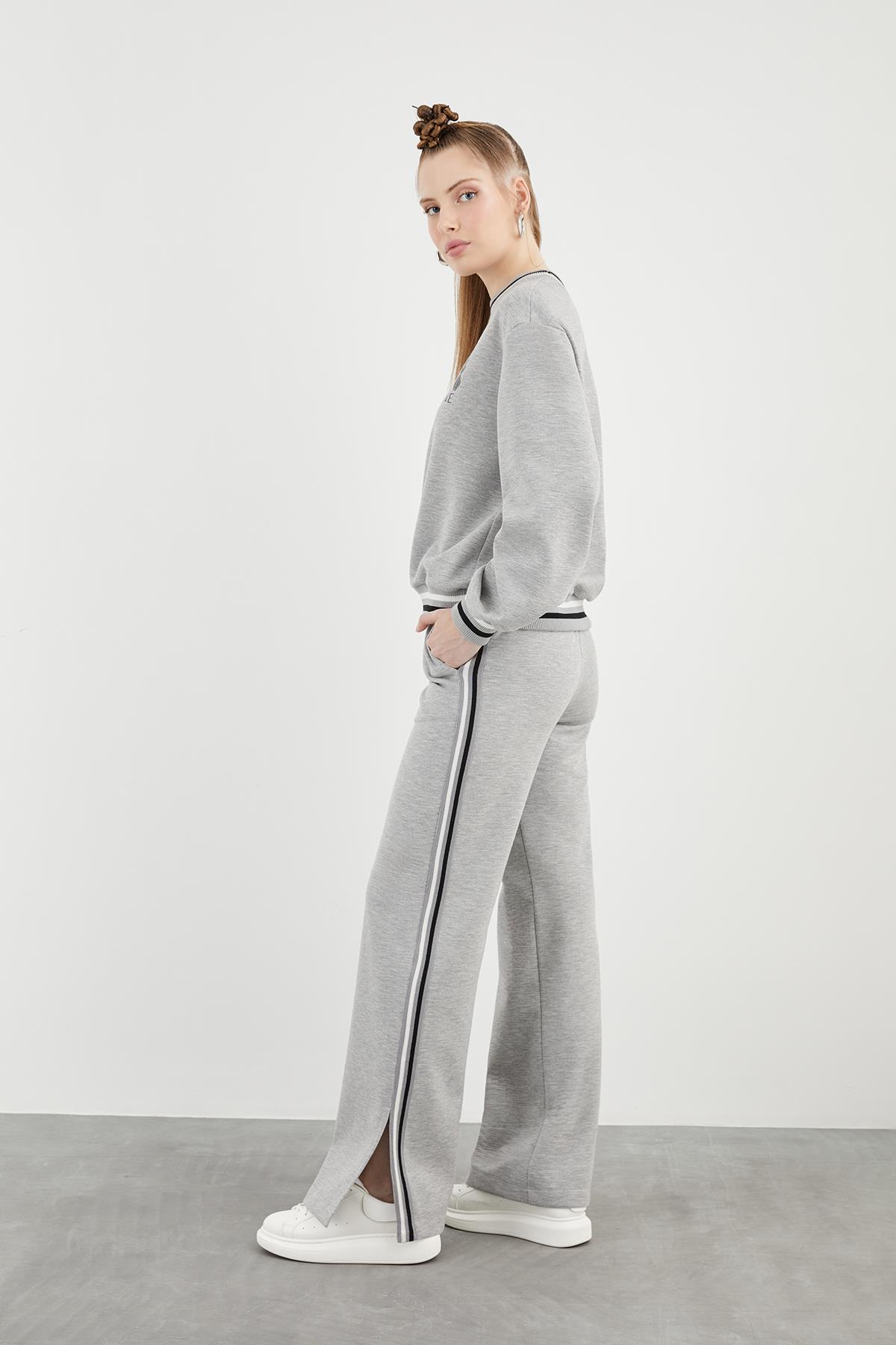 Ribbed and Print Detail Side Slit Comfort Fit Black Tracksuit Set