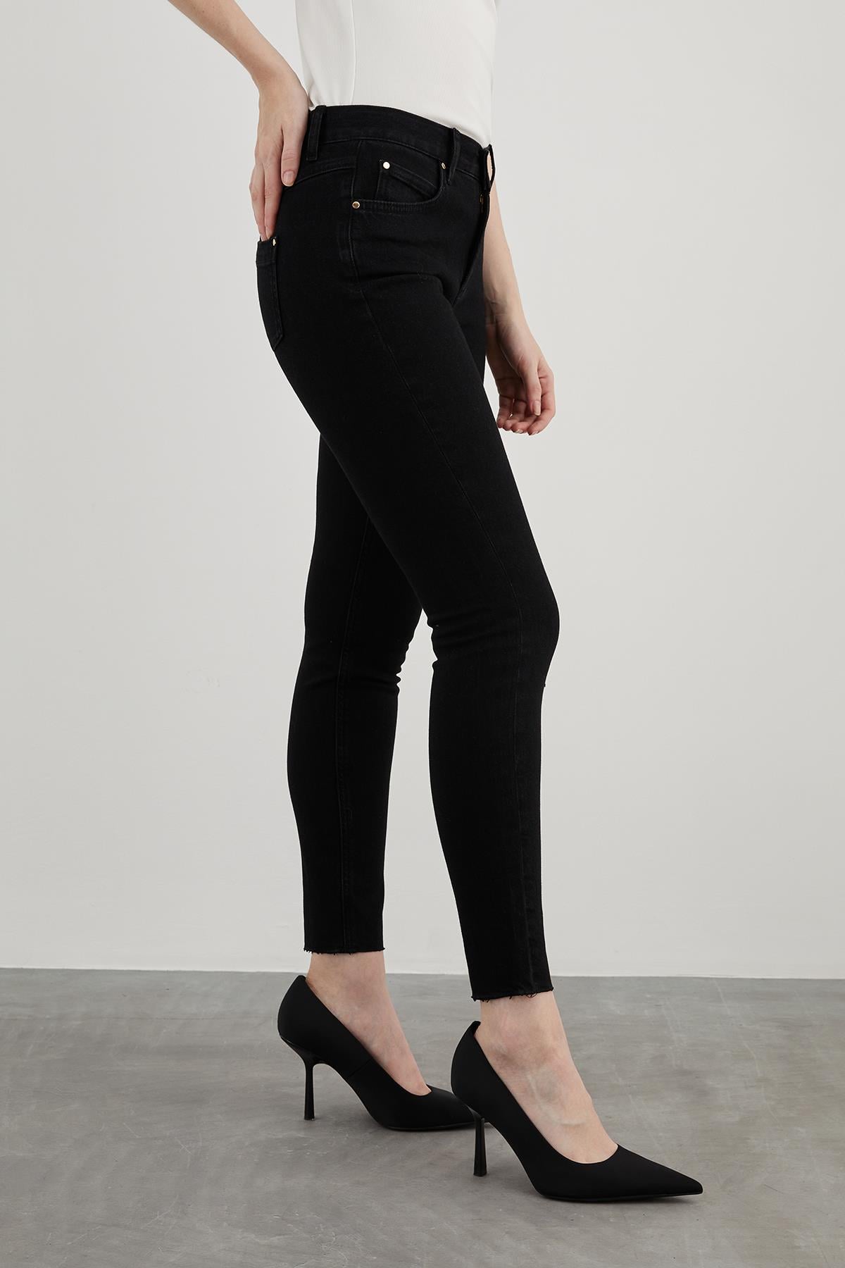 MVI004 KIWE PANTOLON