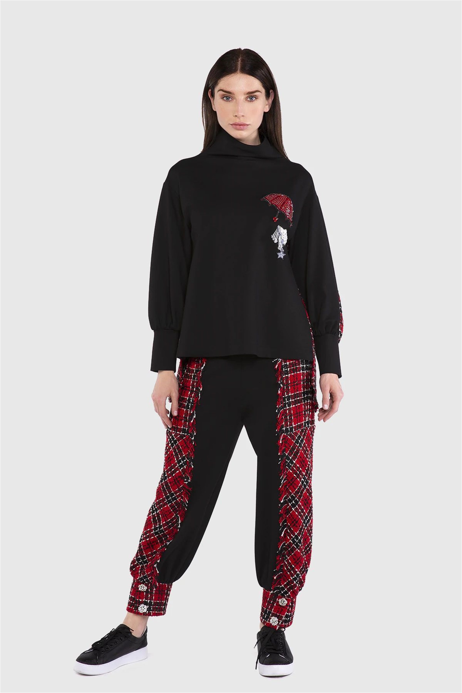 Nakış Detaylı Arkası Tweed Kumaş Siyah Sweatshirt