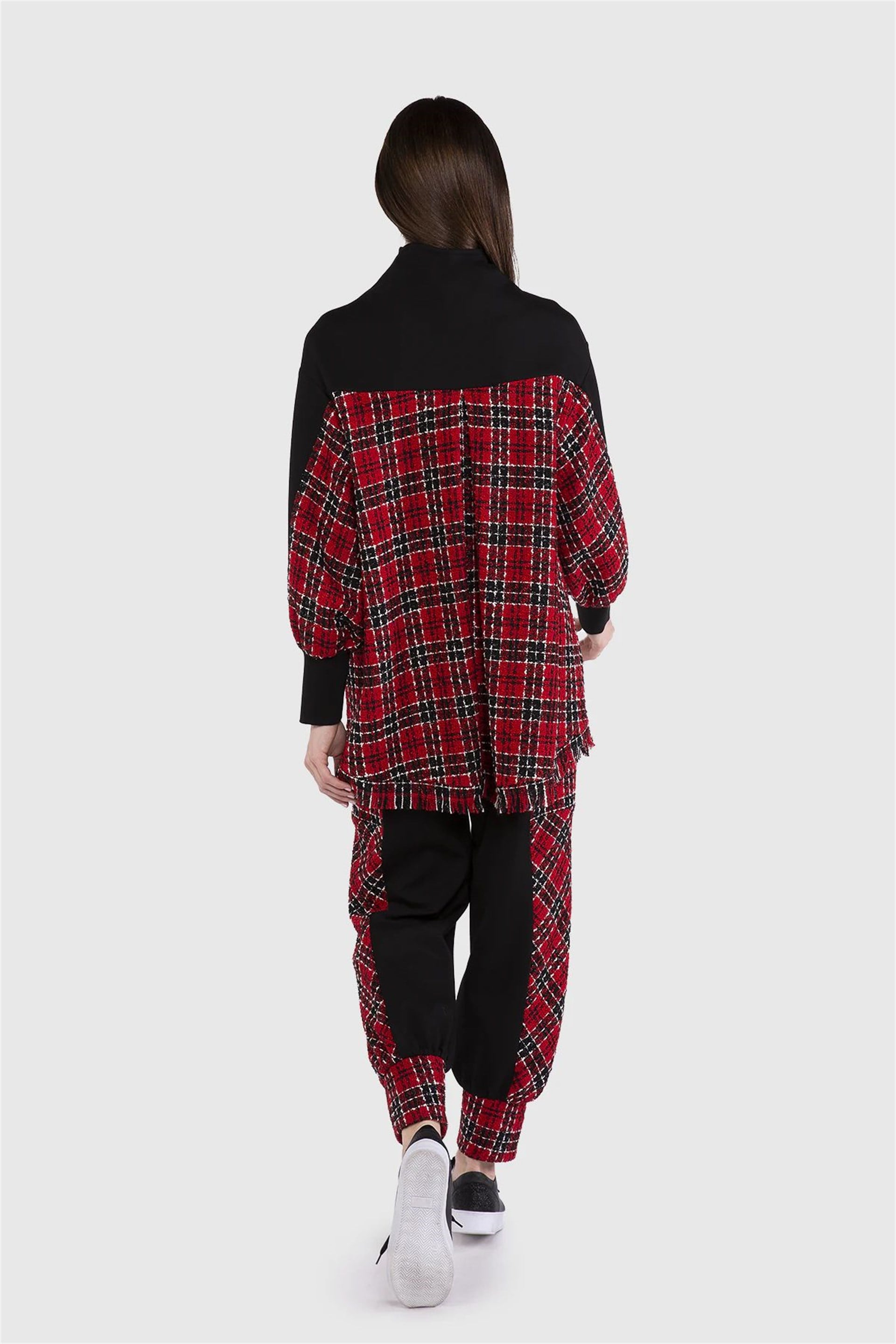 Nakış Detaylı Arkası Tweed Kumaş Siyah Sweatshirt